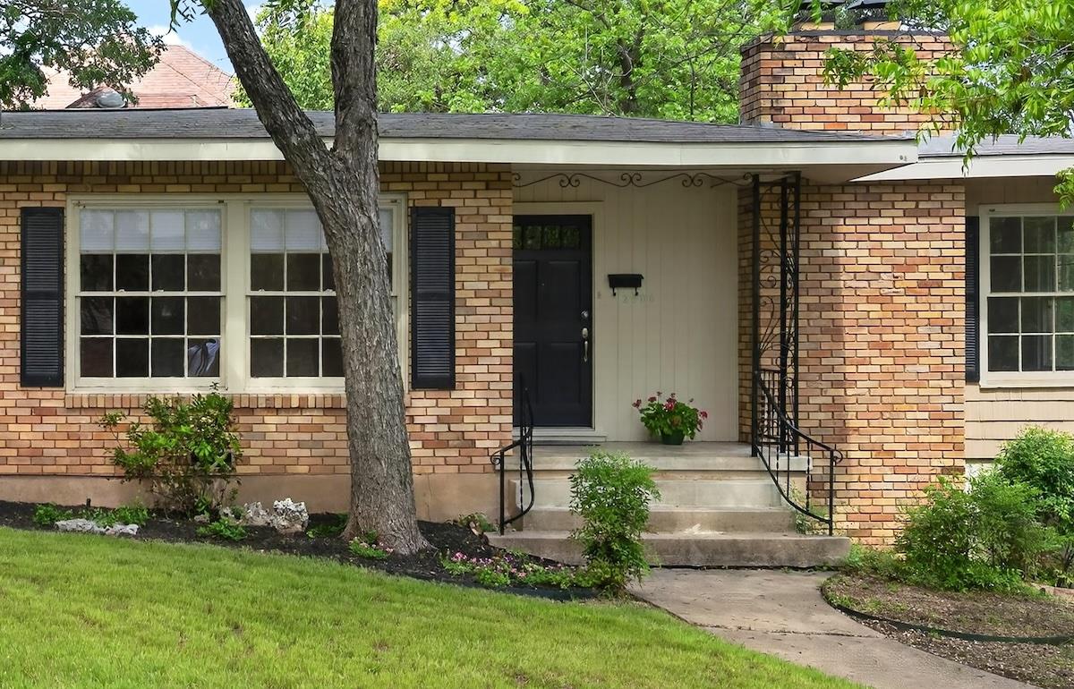 2506 Hillview Rd, Austin, TX 78703