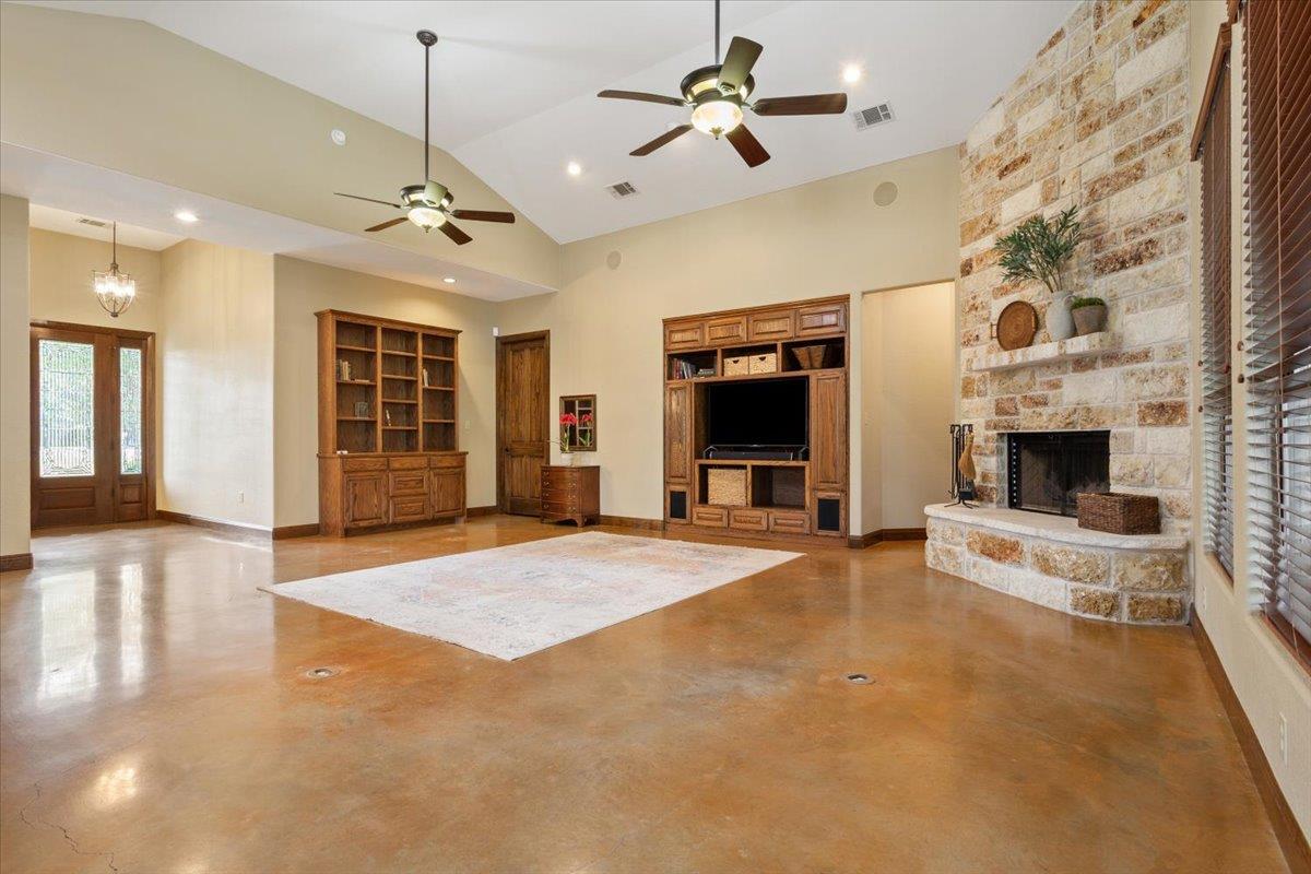 110 County Road 261, Georgetown, TX 78633