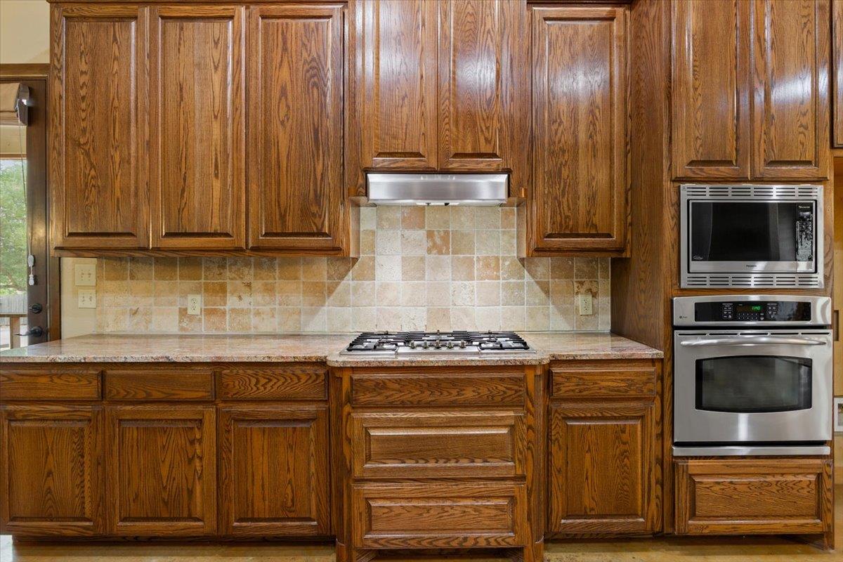 110 County Road 261, Georgetown, TX 78633