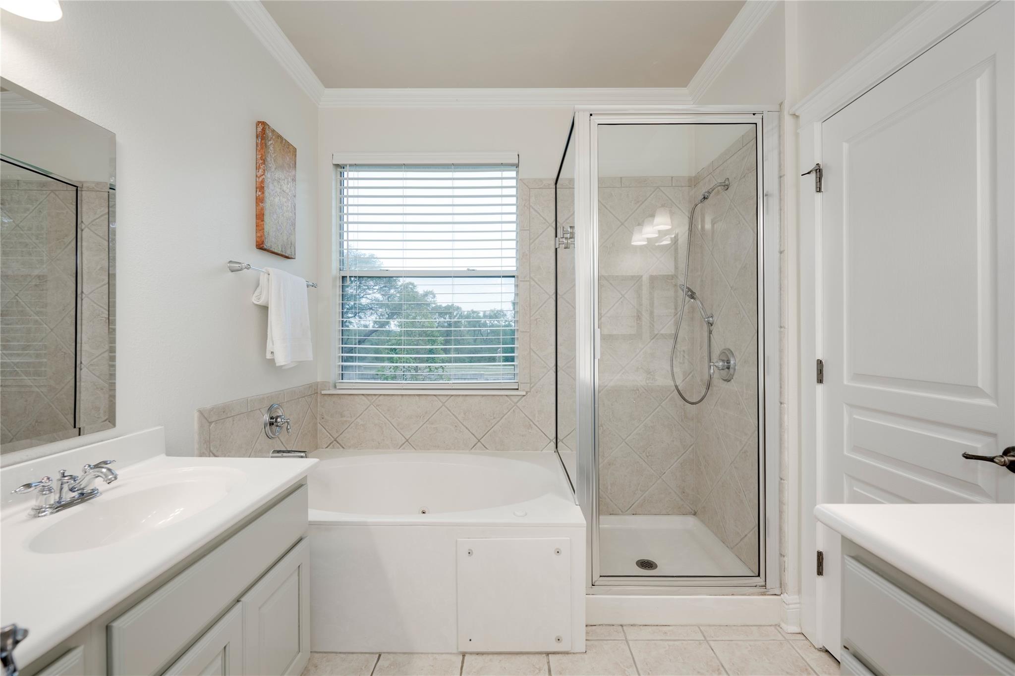 6421 Carrington Dr, Austin, TX 78749
