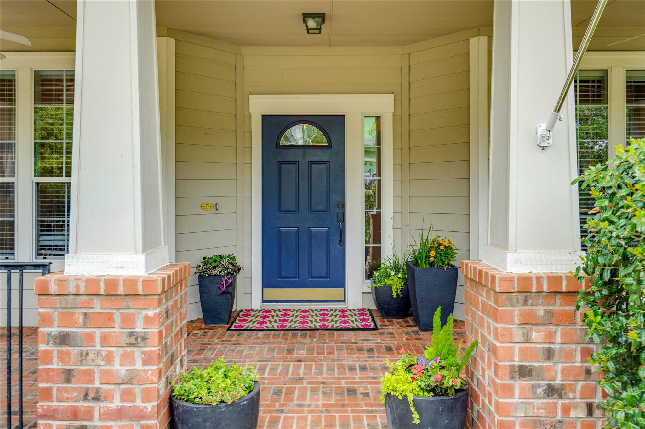 6421 Carrington Dr, Austin, TX 78749