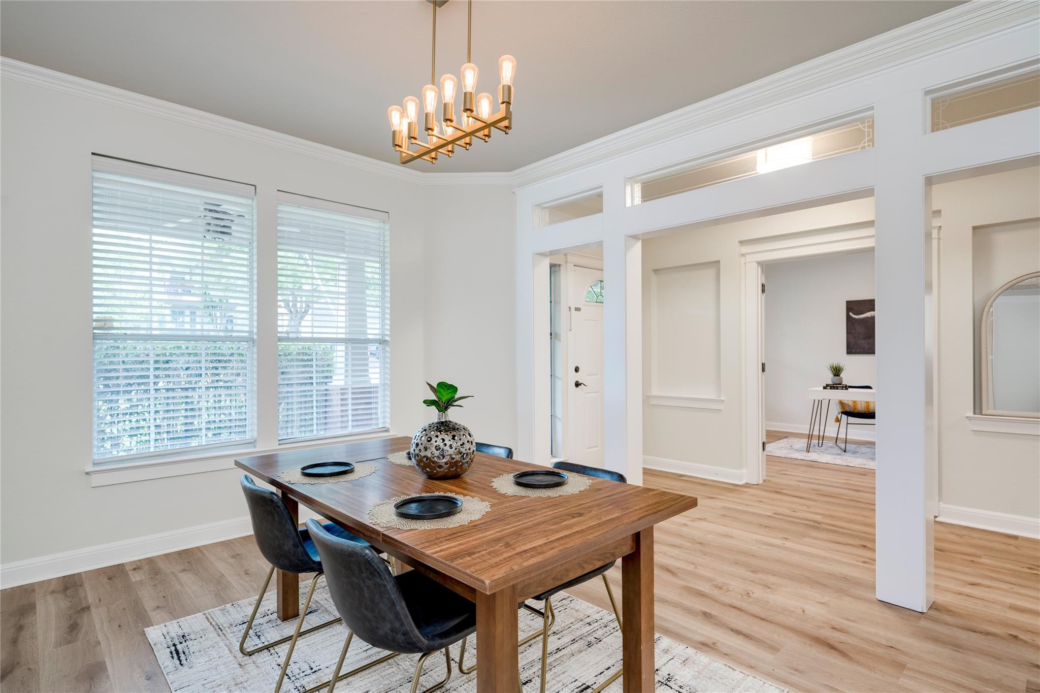 6421 Carrington Dr, Austin, TX 78749