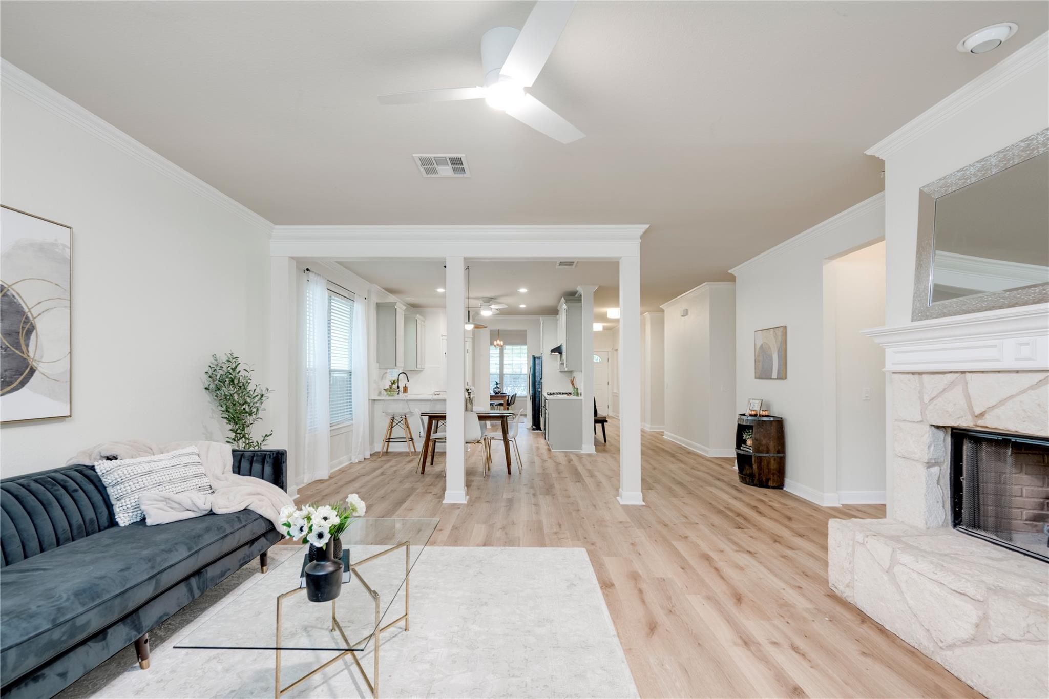 6421 Carrington Dr, Austin, TX 78749
