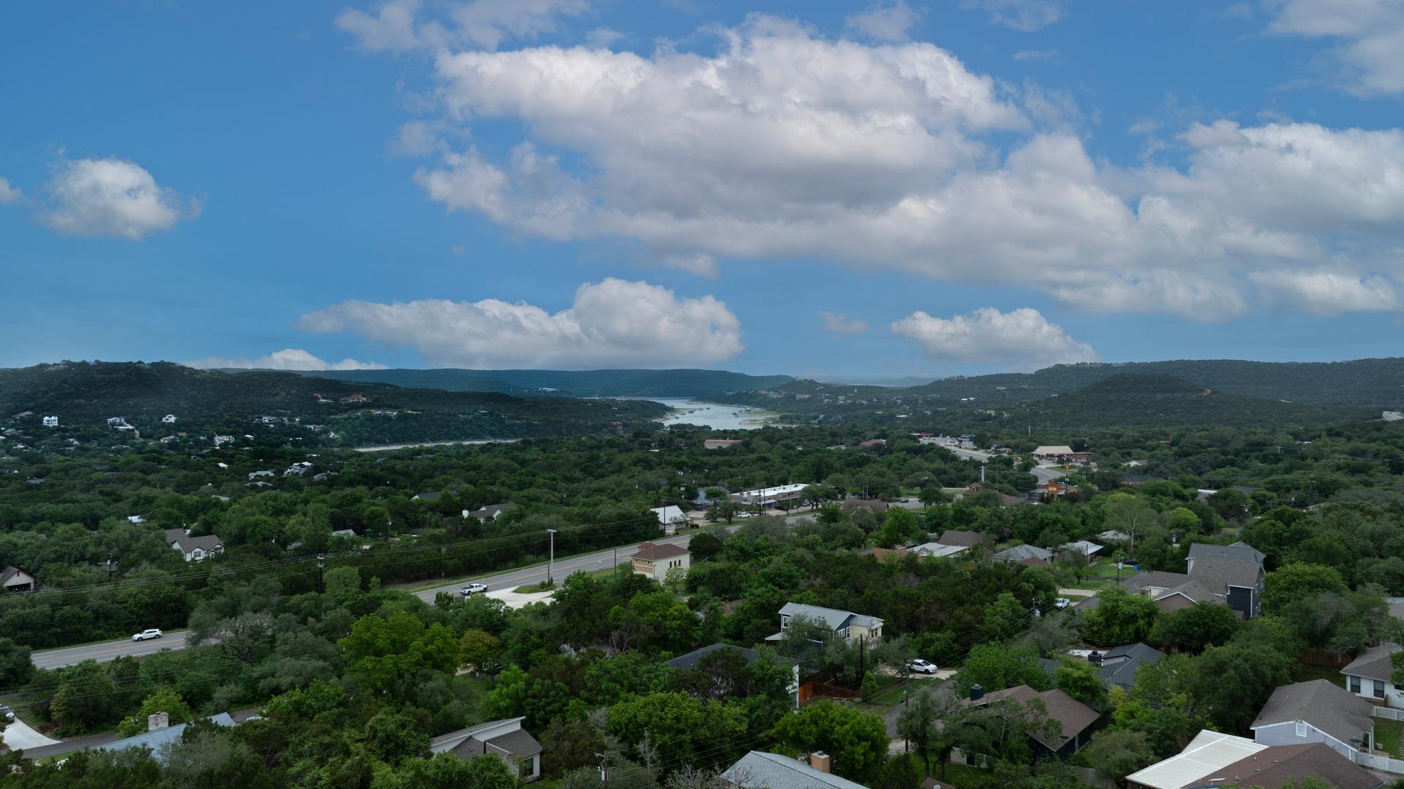 18716 W Lakeview Dr, Jonestown, TX 78645