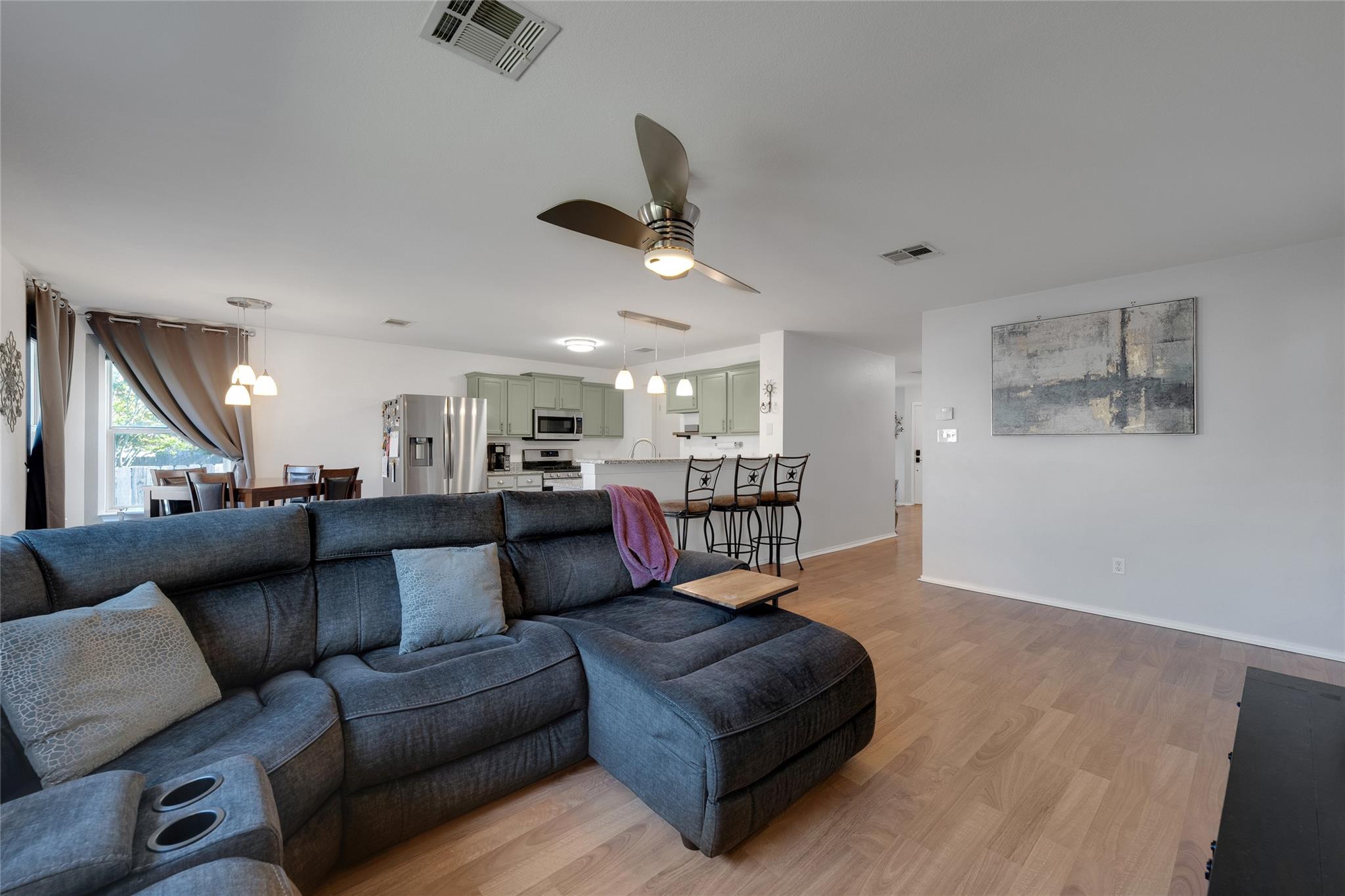 804 Pampas Ricas Dr, Leander, TX 78641