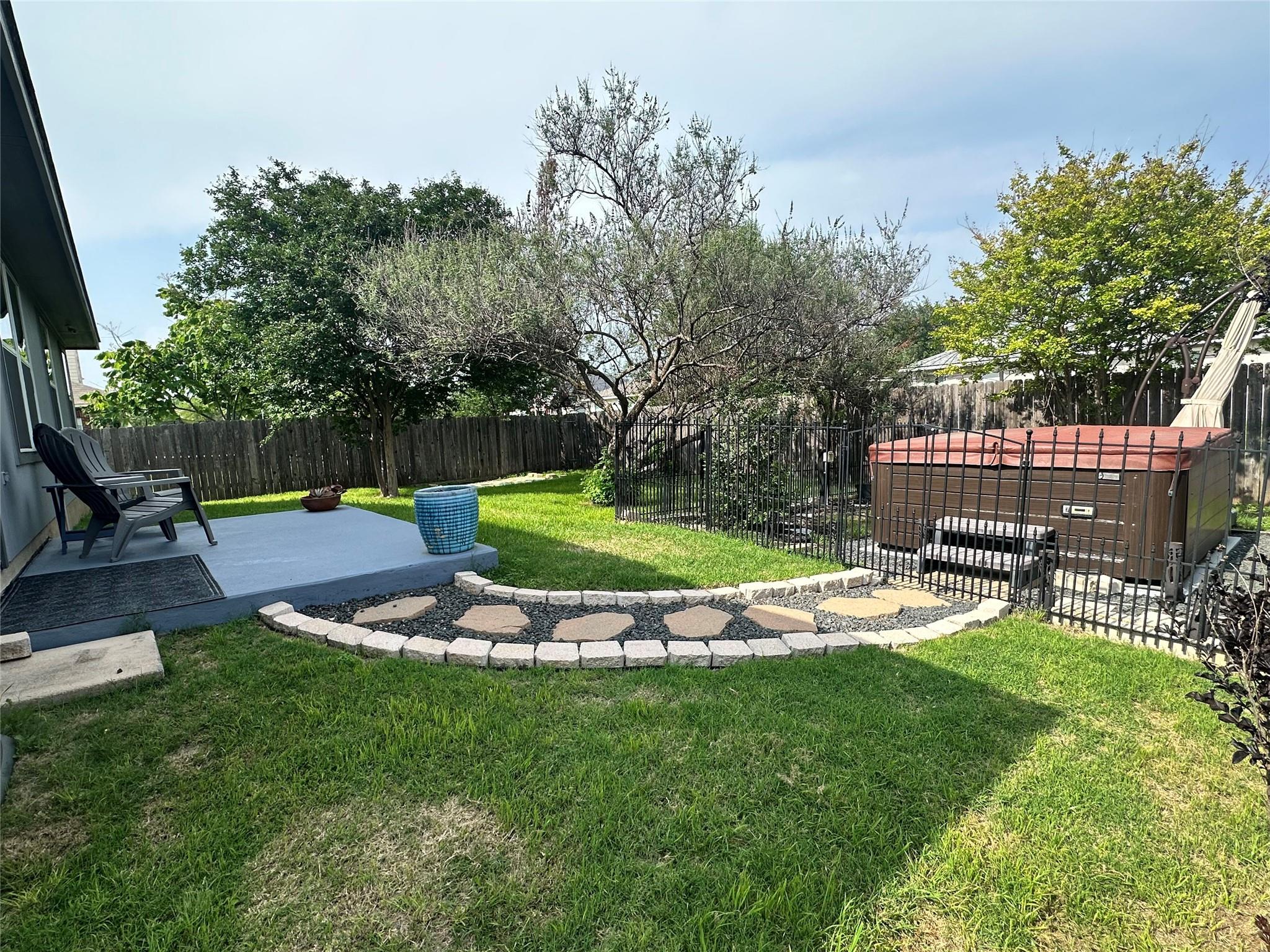 804 Pampas Ricas Dr, Leander, TX 78641