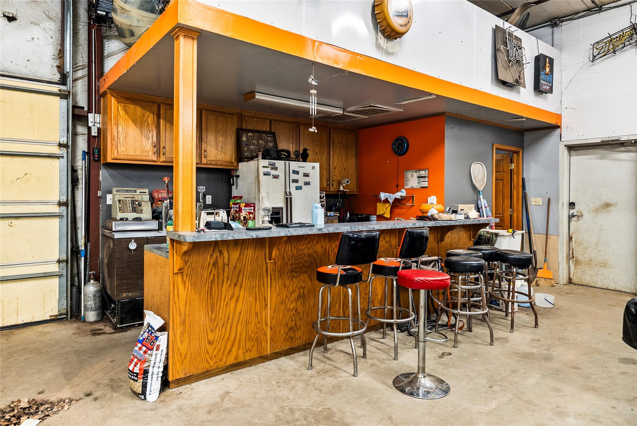 1389 Highway 290 E, Elgin, TX 78621