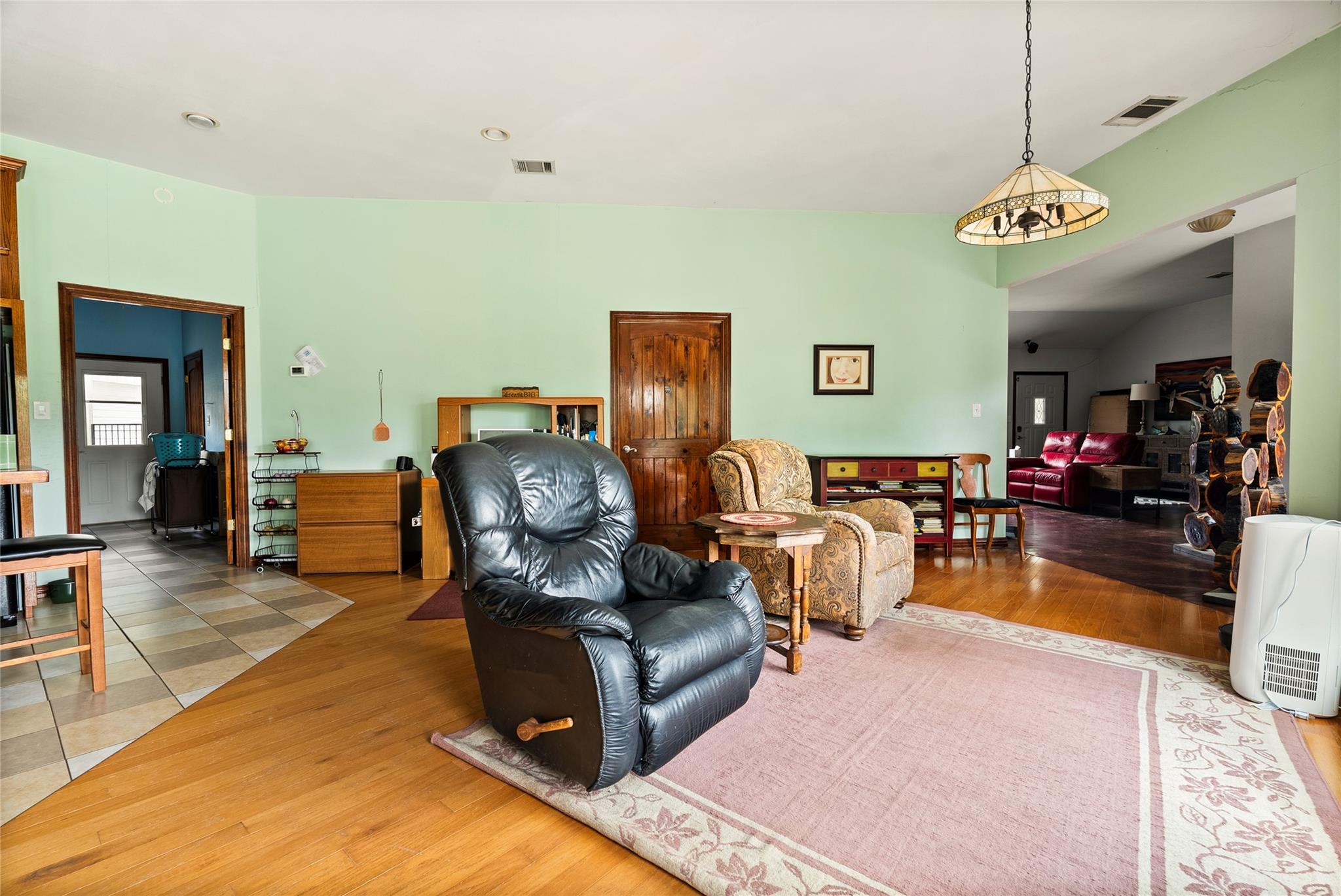 1389 Highway 290 E, Elgin, TX 78621