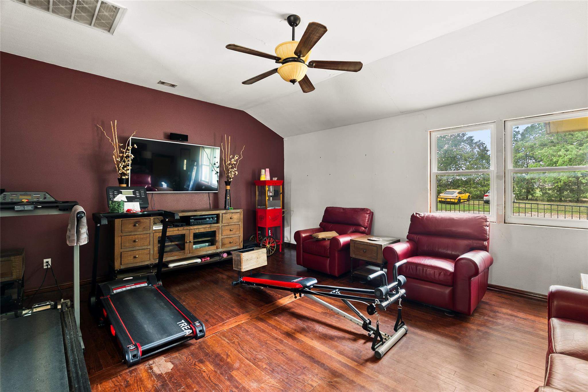 1389 Highway 290 E, Elgin, TX 78621