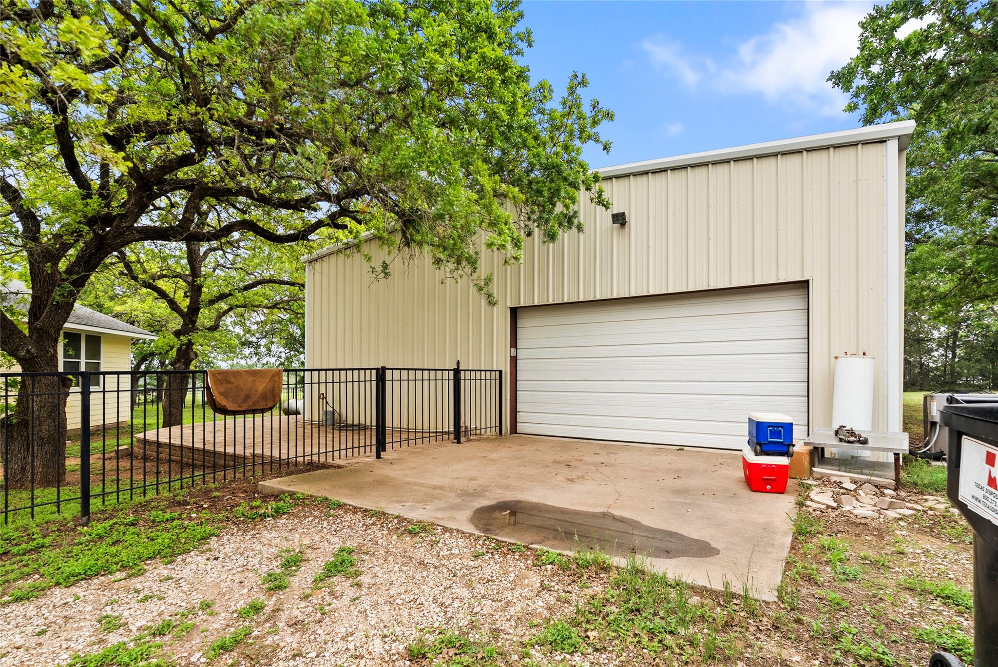 1389 Highway 290 E, Elgin, TX 78621