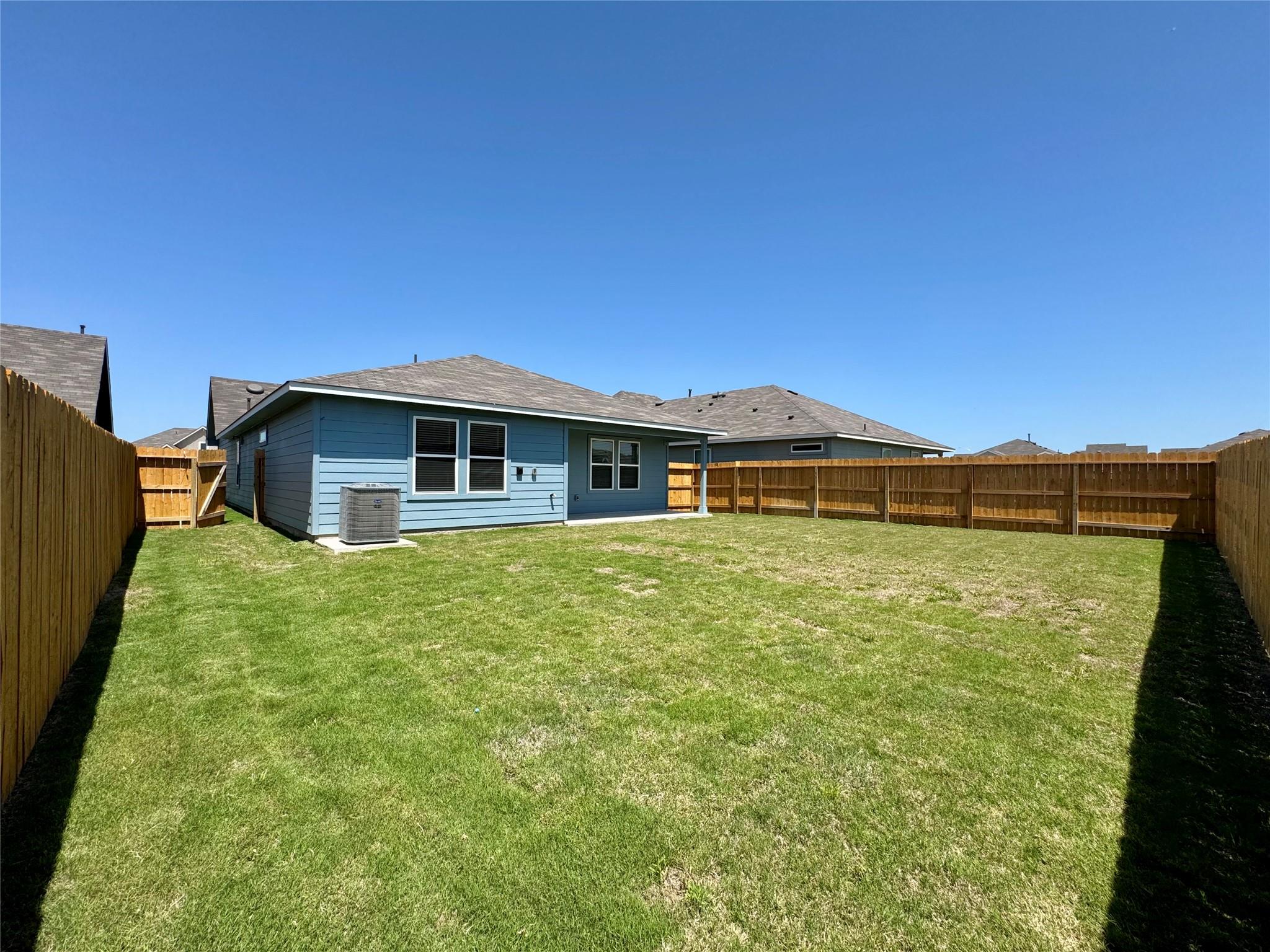 1714 Windsor Blvd, Lockhart, TX 78644