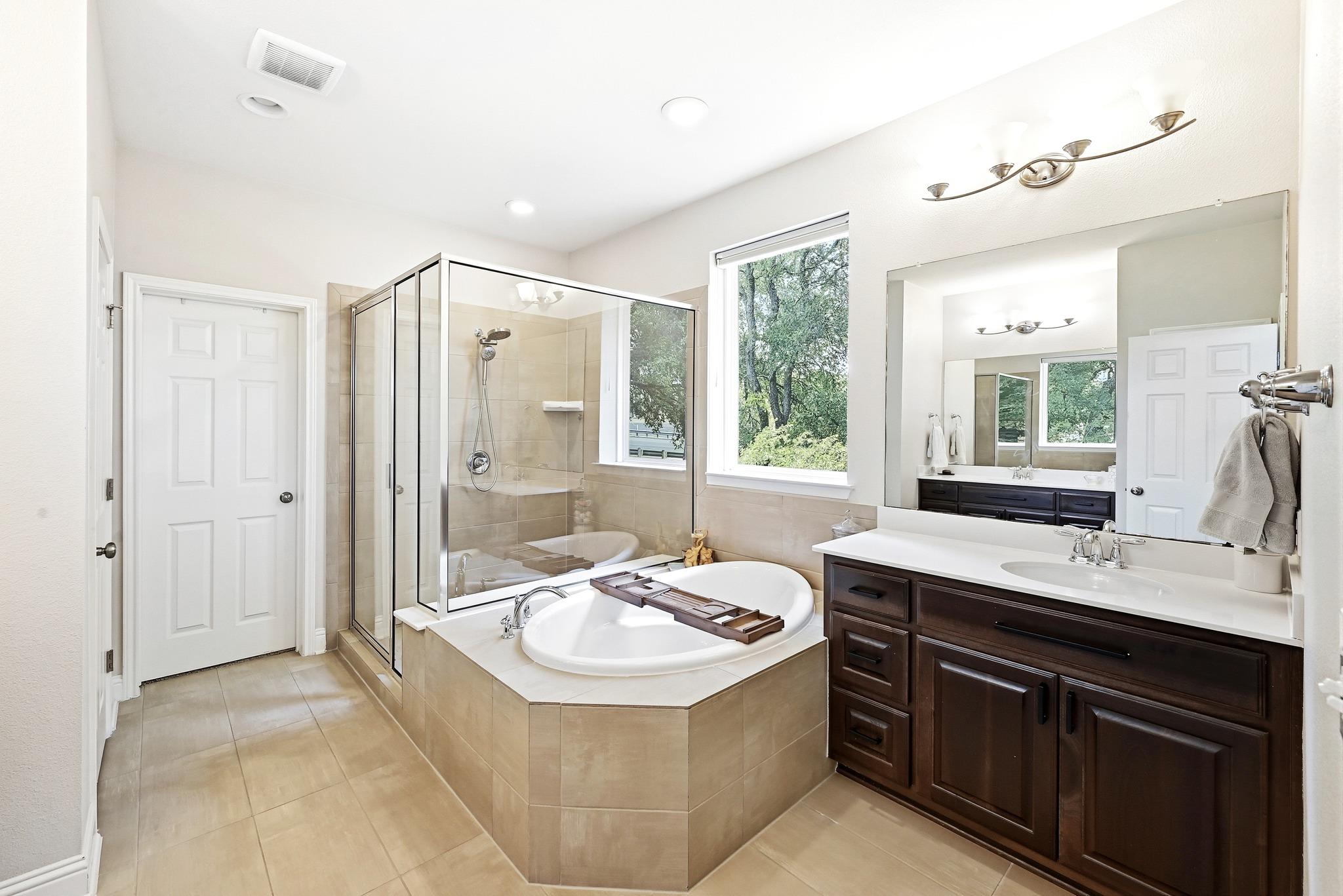 8900 Jodie Ln, Austin, TX 78748