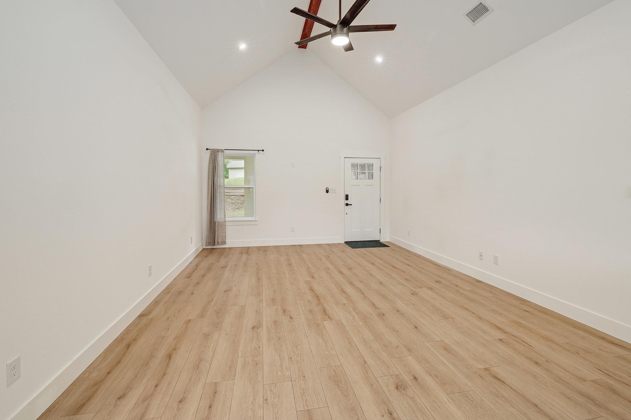 11001 4th St, Jonestown, TX 78645