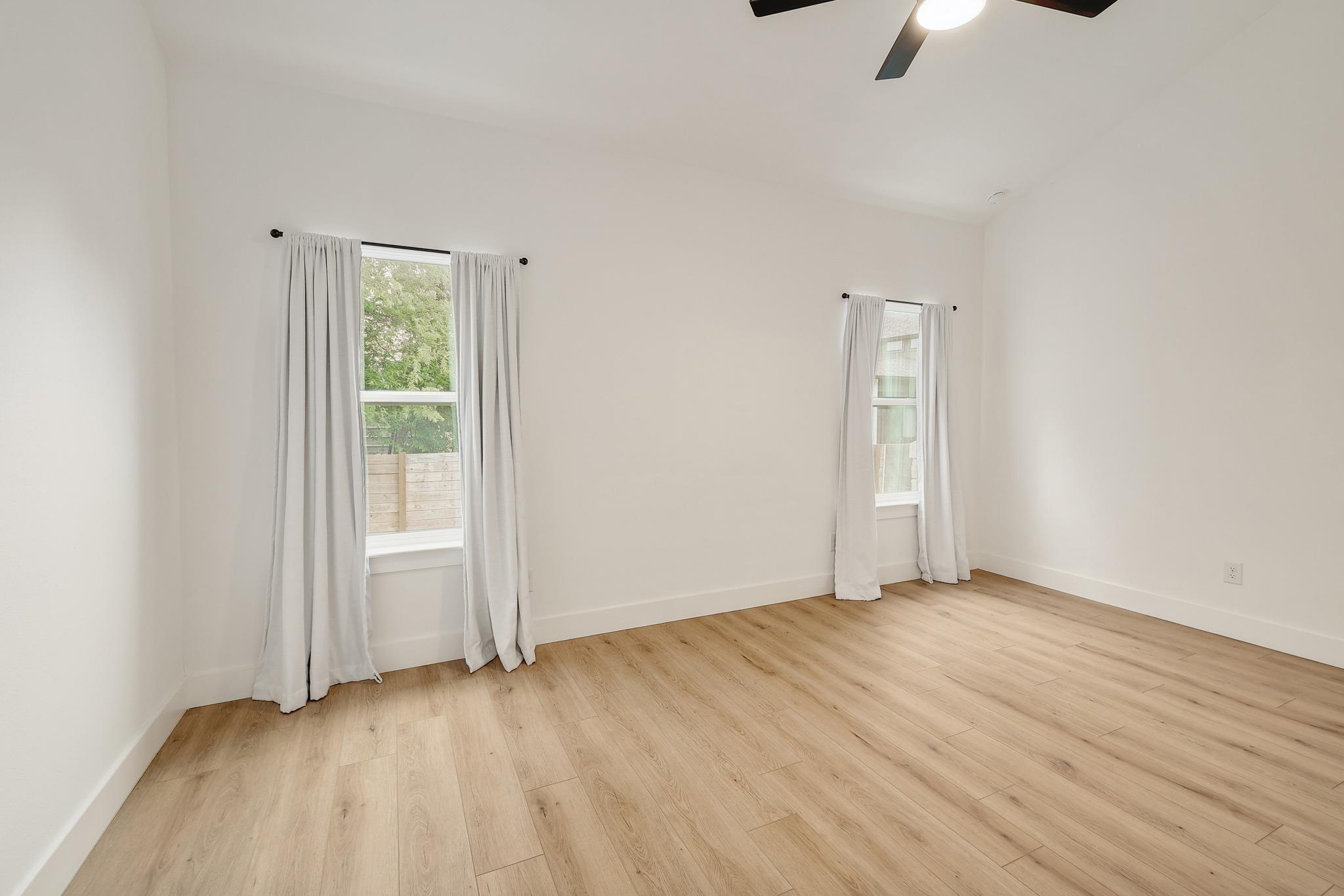 11001 4th St, Jonestown, TX 78645