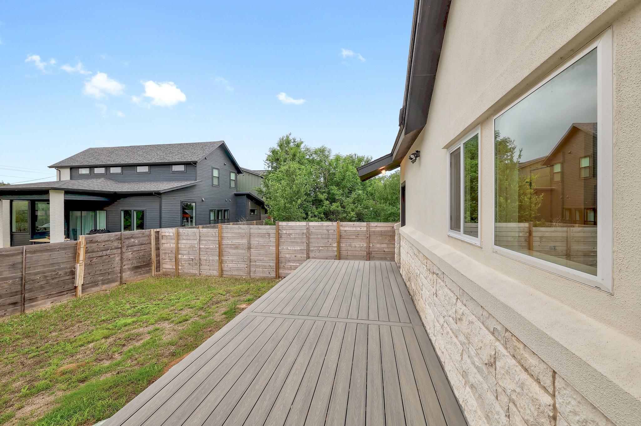 11001 4th St, Jonestown, TX 78645