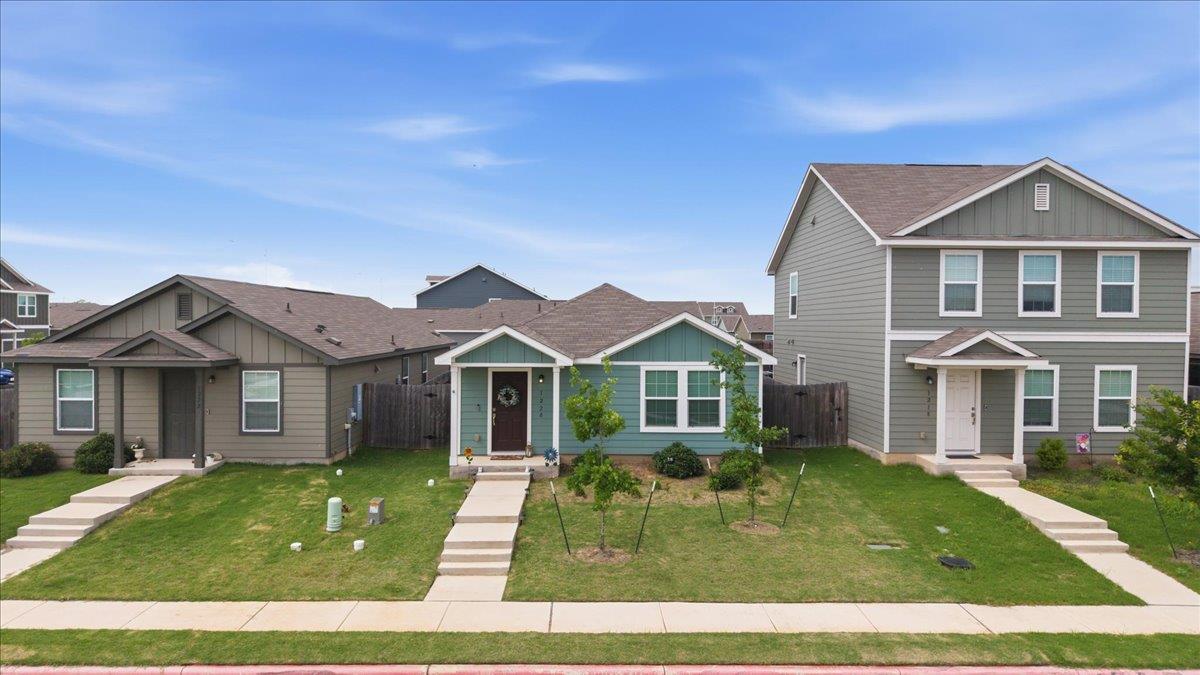 1220 Smallmouth Rd, Bastrop, TX 78602