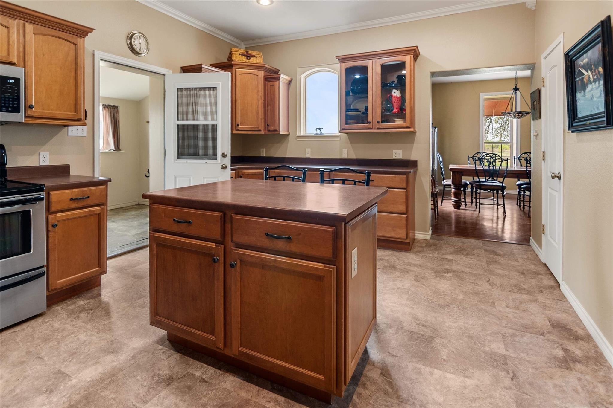 247 Cow Trail Rd, Mason, TX 76856