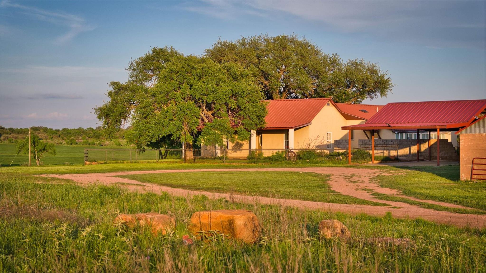 247 Cow Trail Rd, Mason, TX 76856