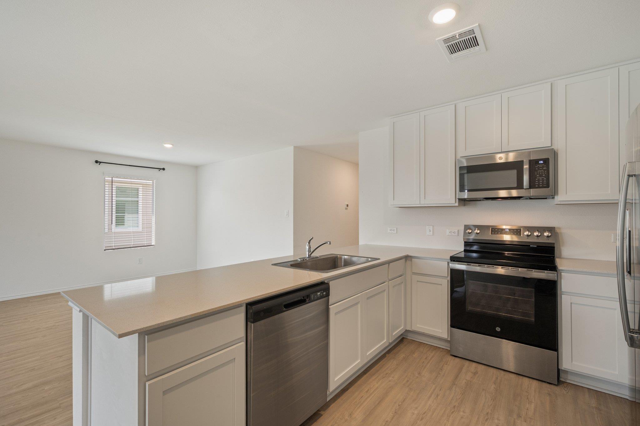 412 Heritage Groves Dr Rd, Bertram, TX 78605