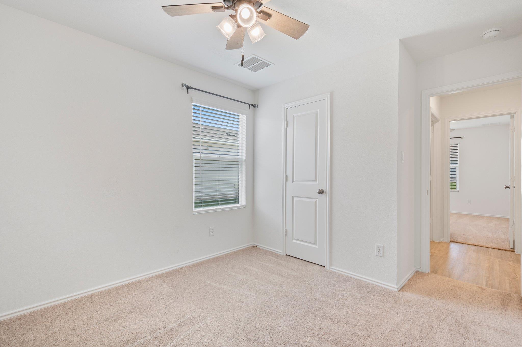 412 Heritage Groves Dr Rd, Bertram, TX 78605