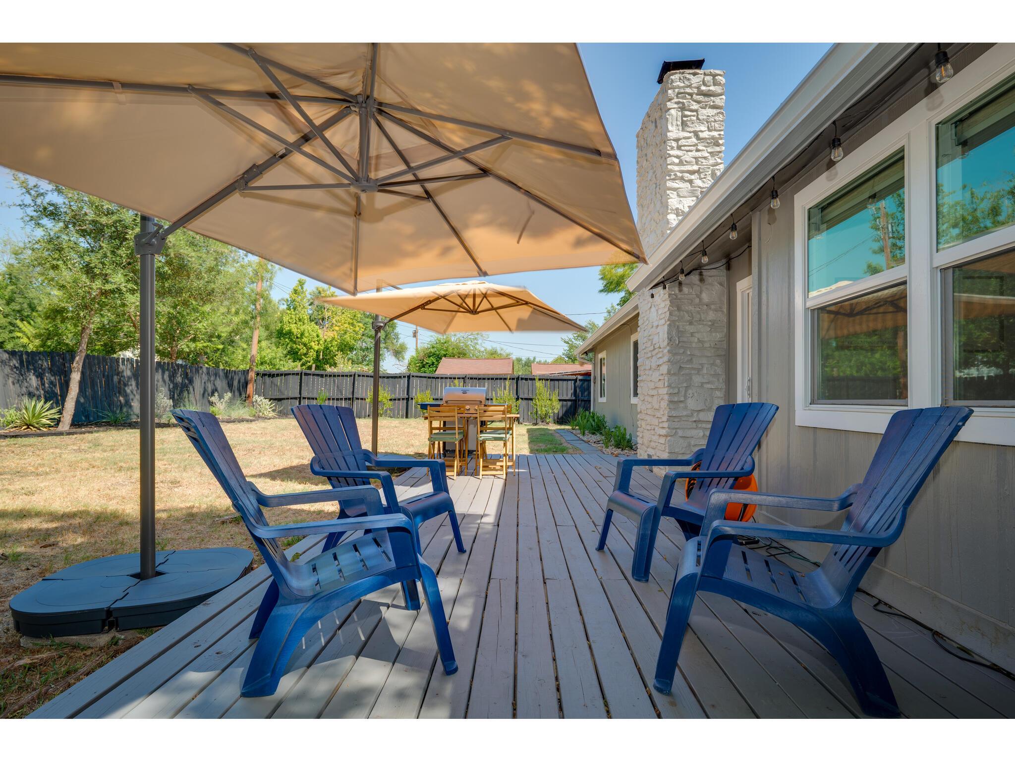 2202 Donna Dr, Taylor, TX 76574