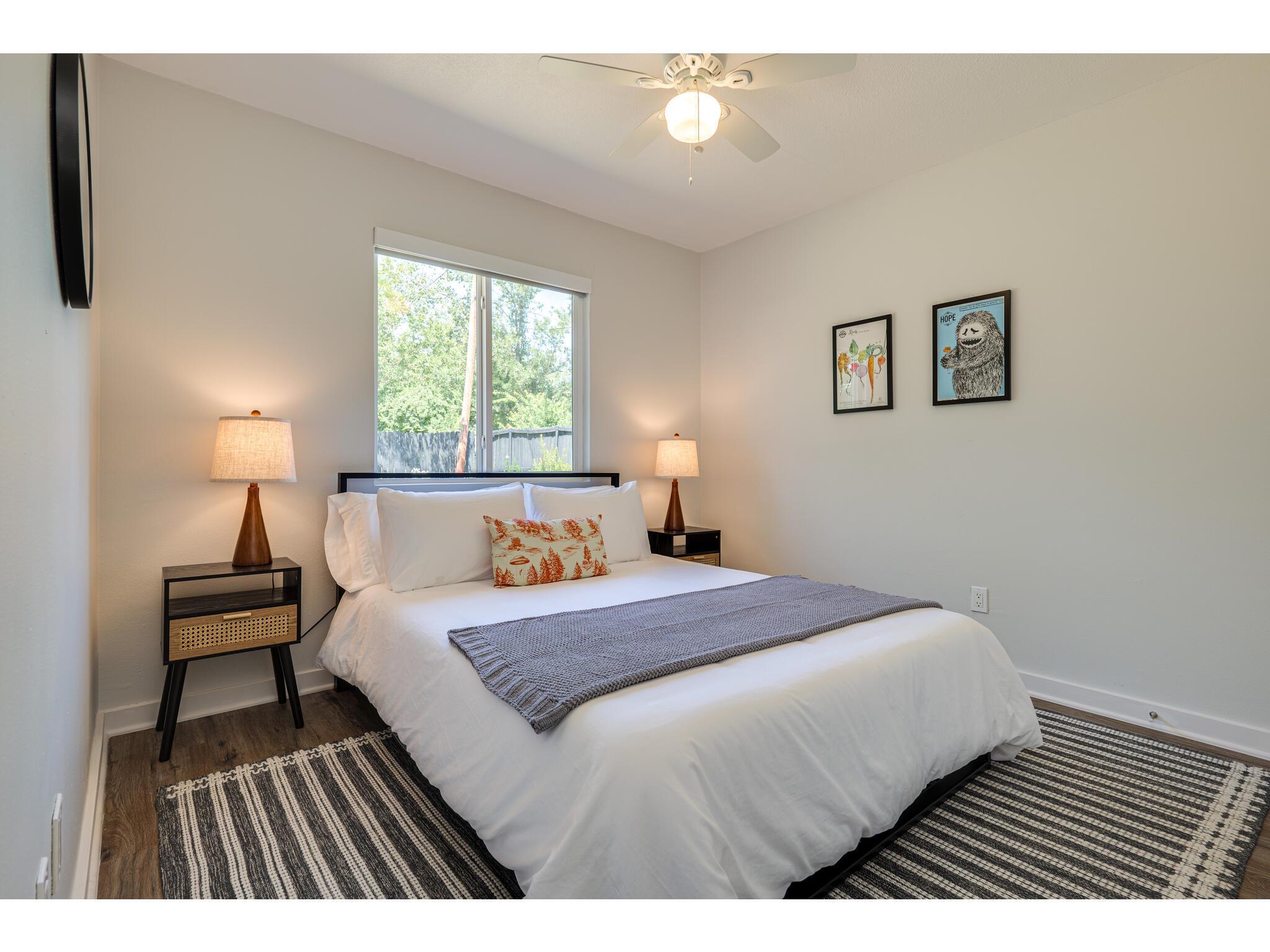 2202 Donna Dr, Taylor, TX 76574