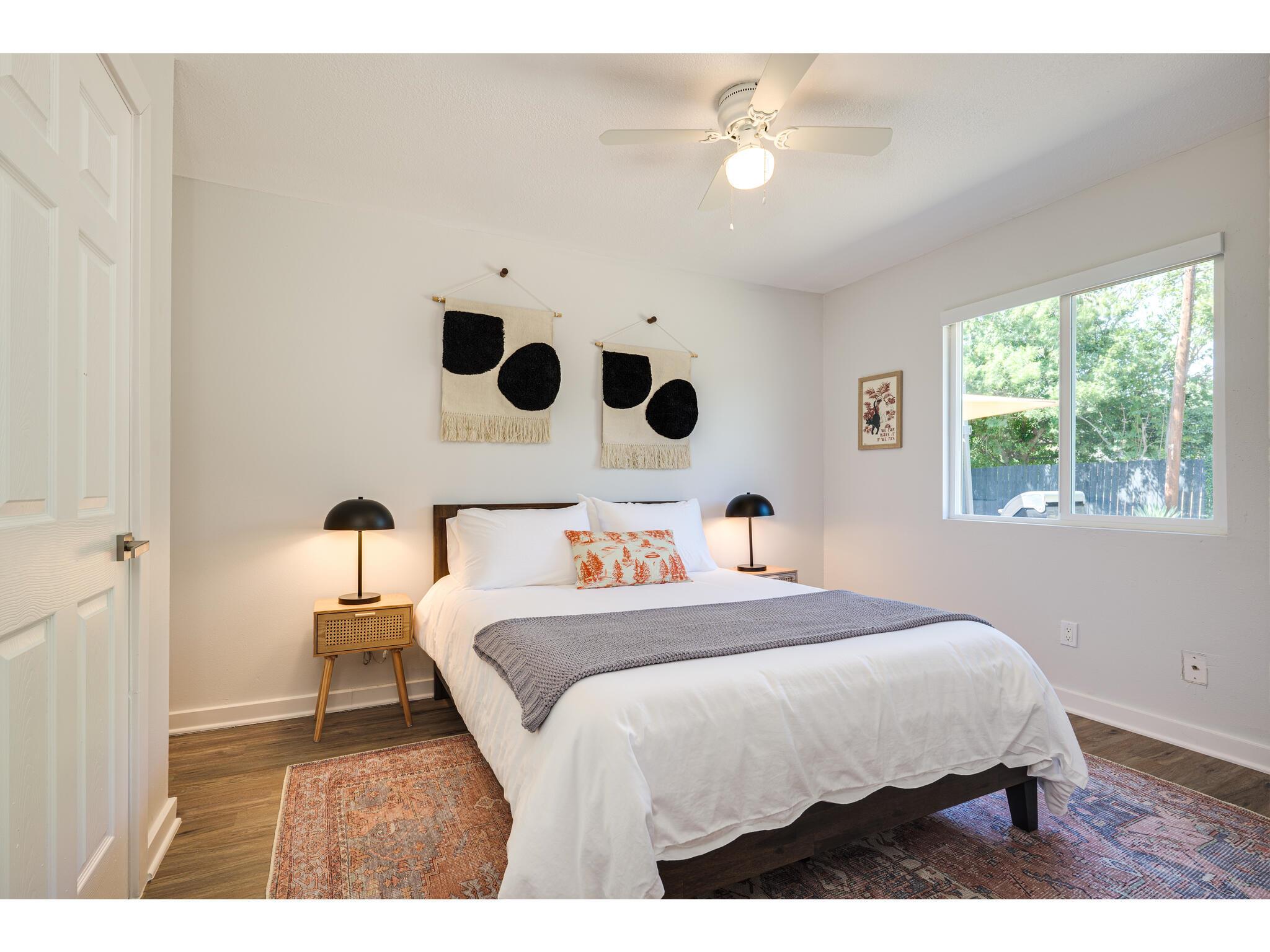 2202 Donna Dr, Taylor, TX 76574