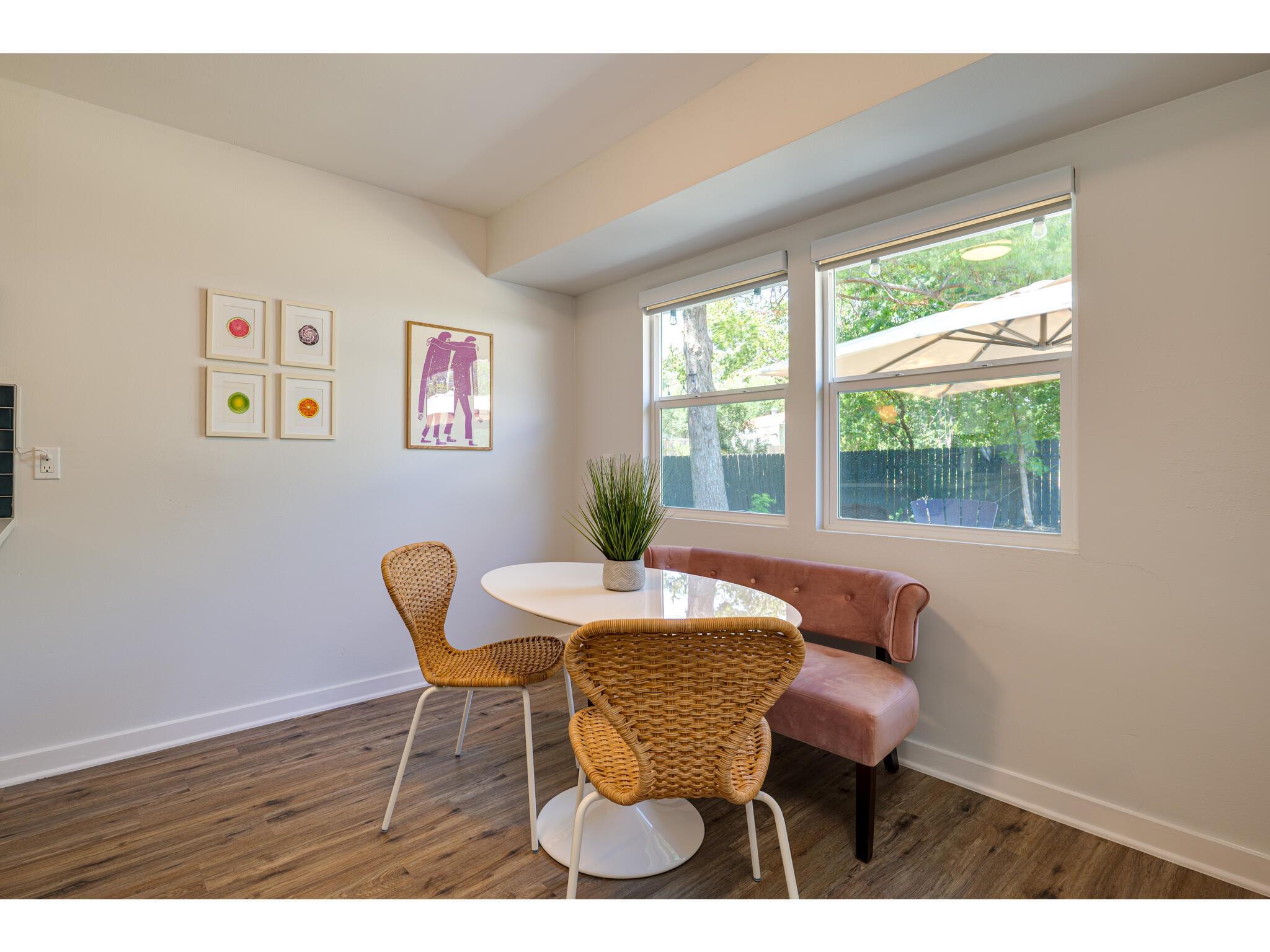 2202 Donna Dr, Taylor, TX 76574