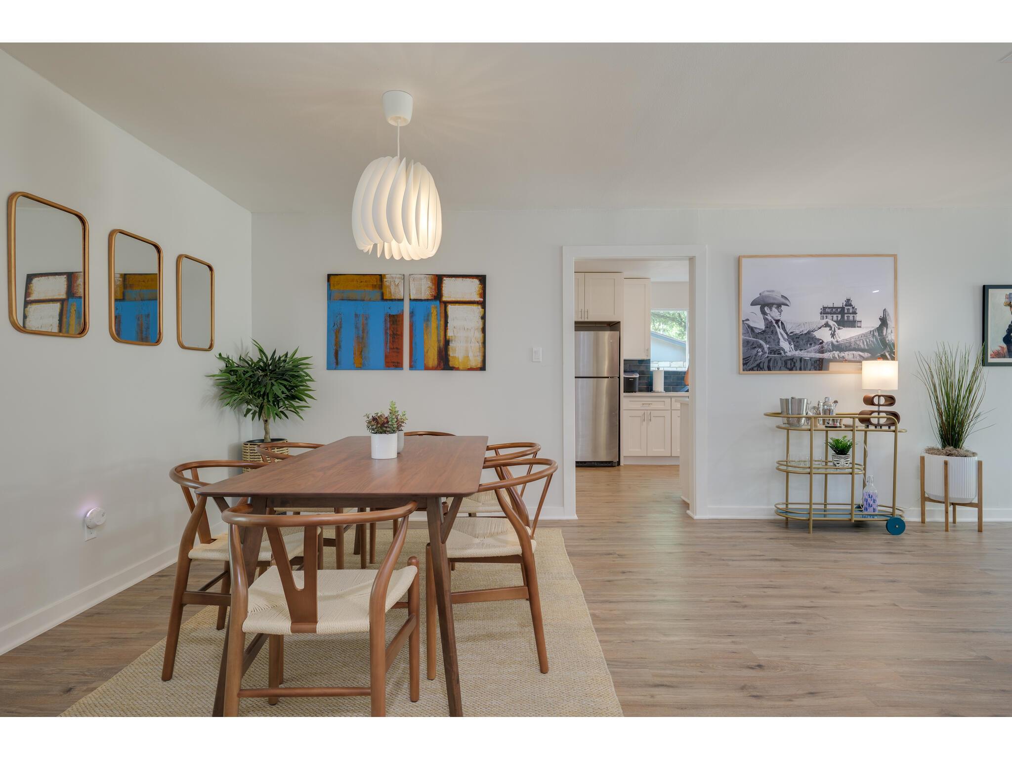 2202 Donna Dr, Taylor, TX 76574