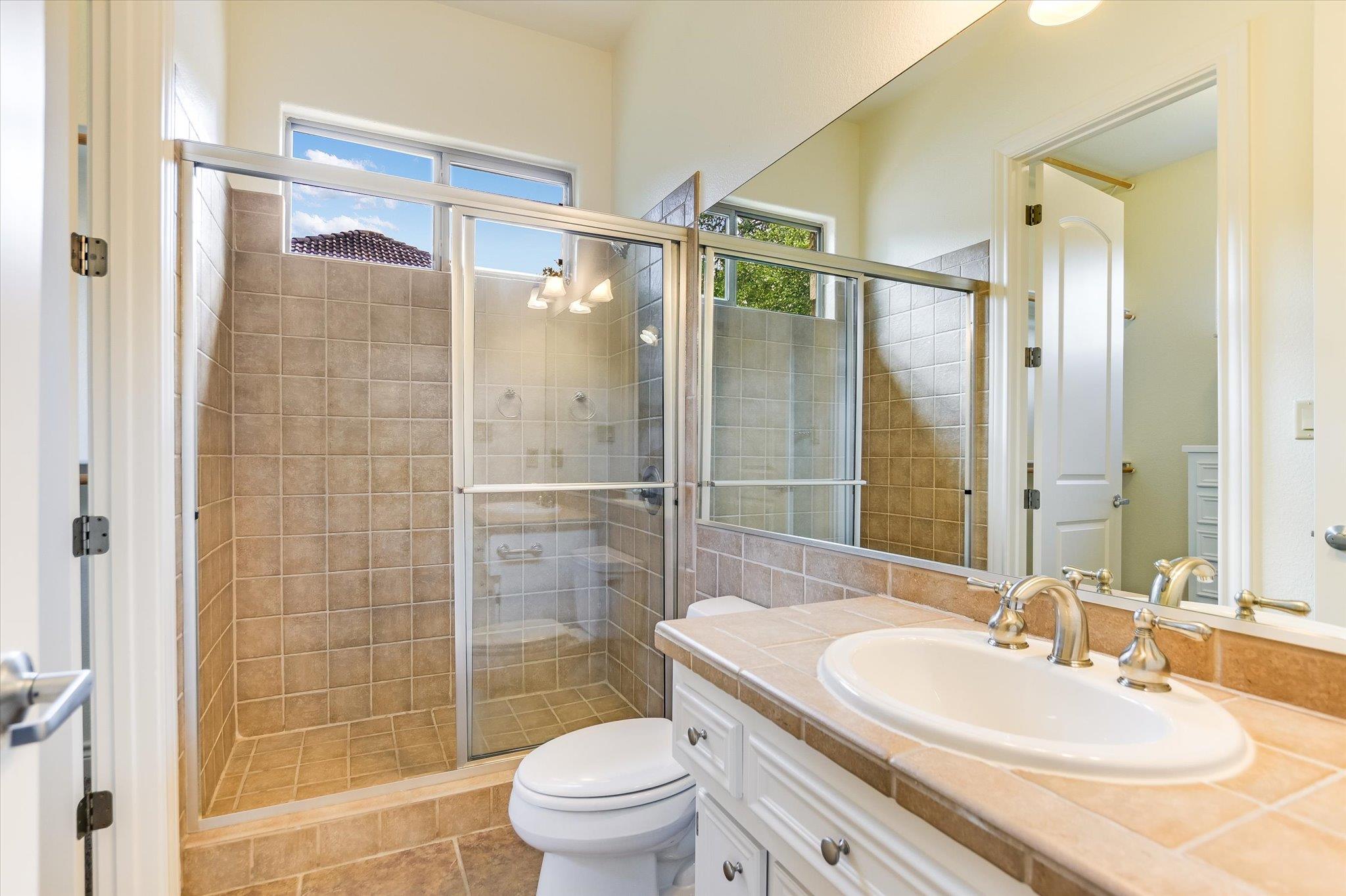 1308 Hi Circle N, Horseshoe Bay, TX 78657