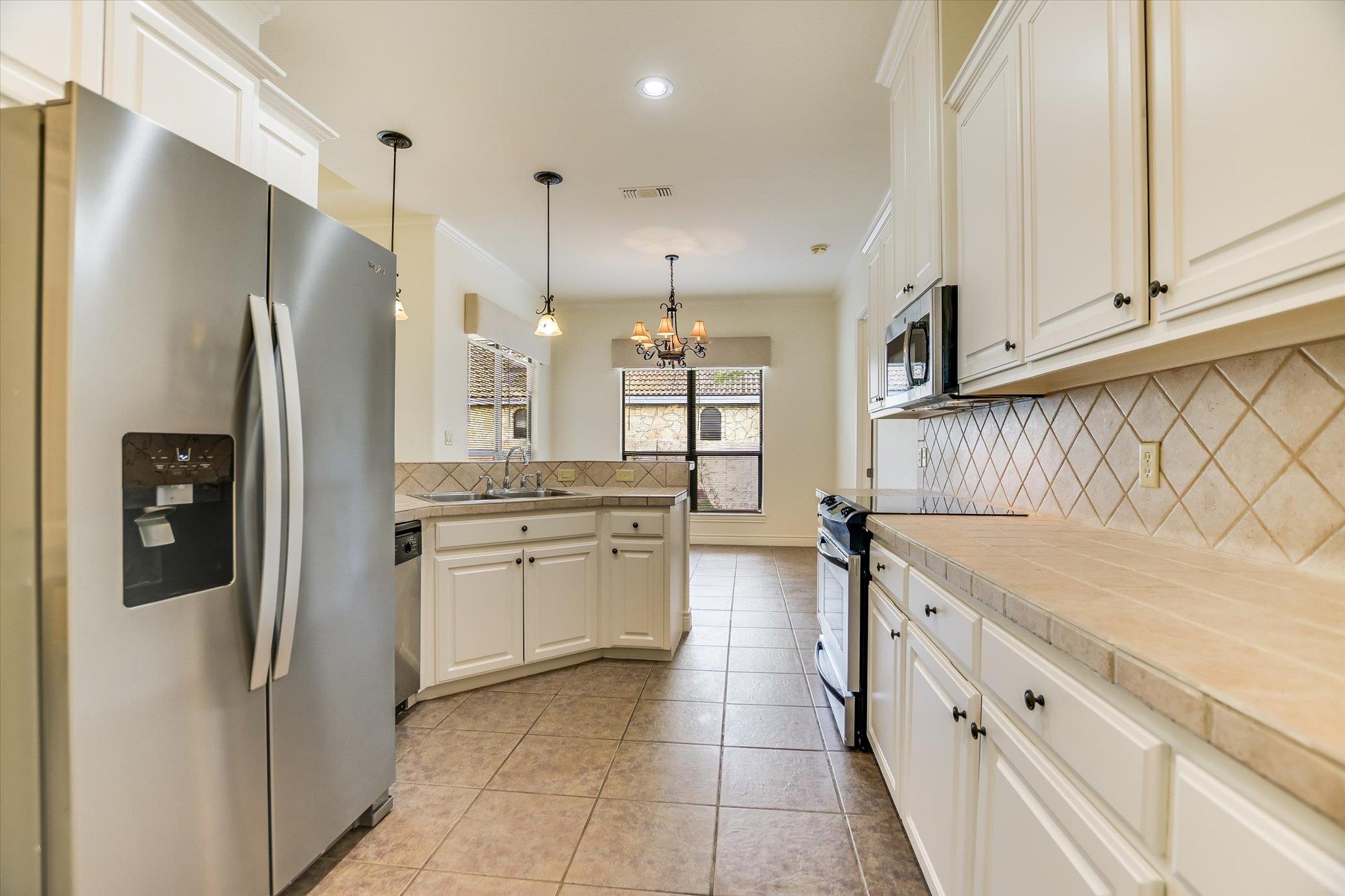 1308 Hi Circle N, Horseshoe Bay, TX 78657