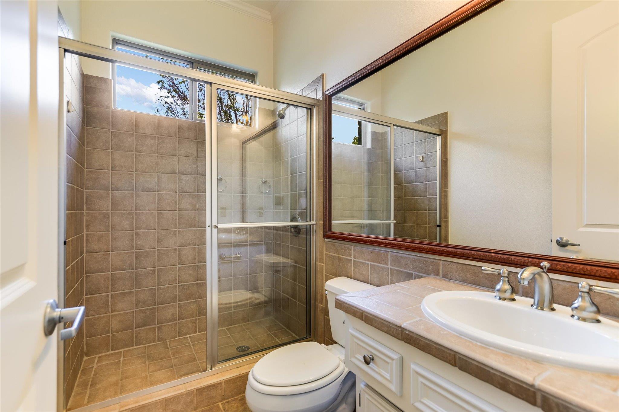 1308 Hi Circle N, Horseshoe Bay, TX 78657