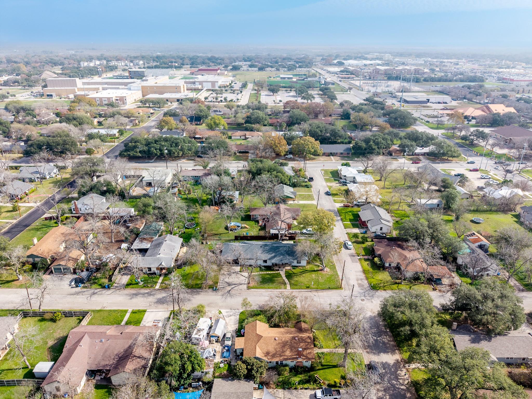 803 Peach St, Seguin, TX 78155