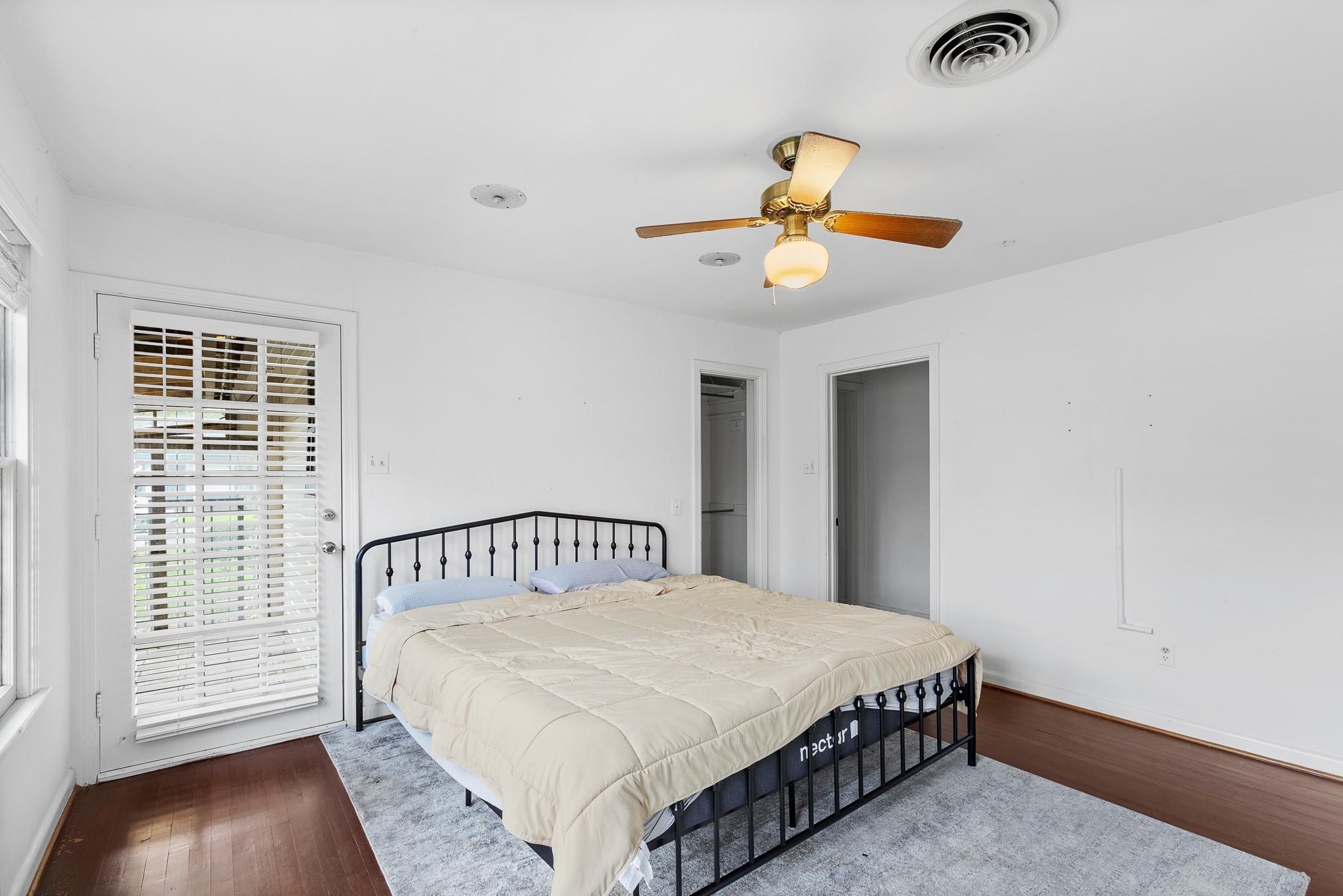 803 Peach St, Seguin, TX 78155