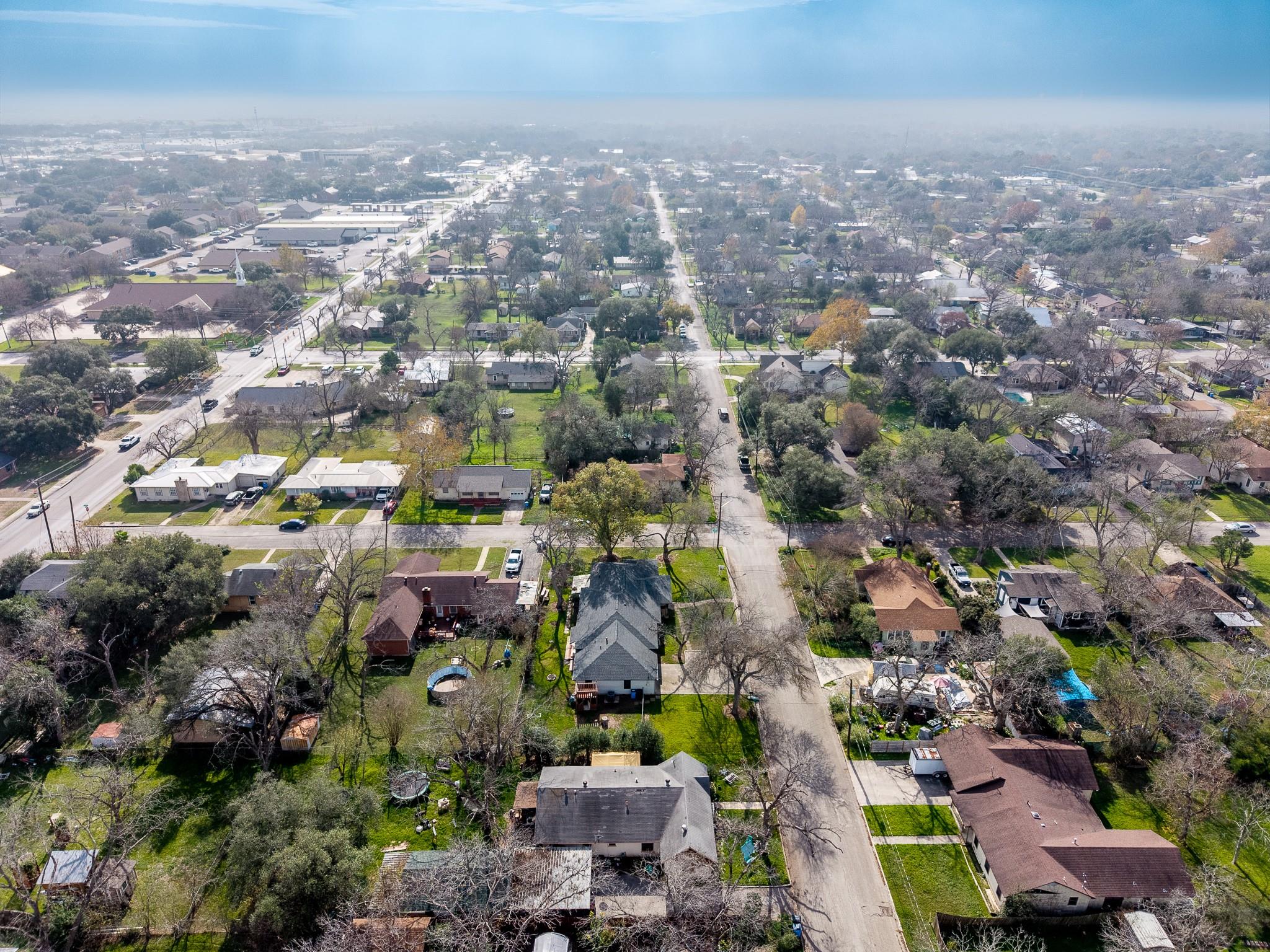 803 Peach St, Seguin, TX 78155