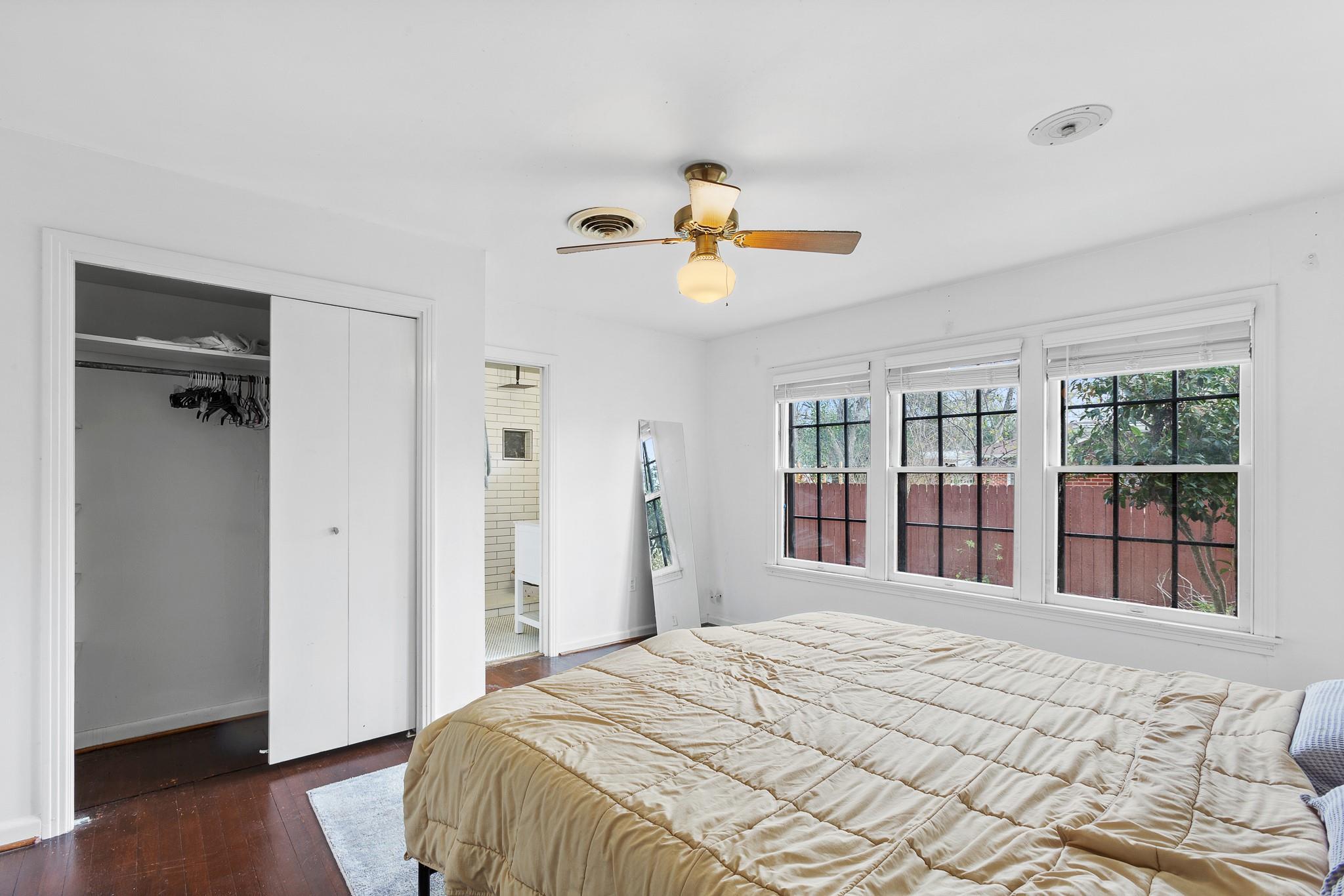 803 Peach St, Seguin, TX 78155