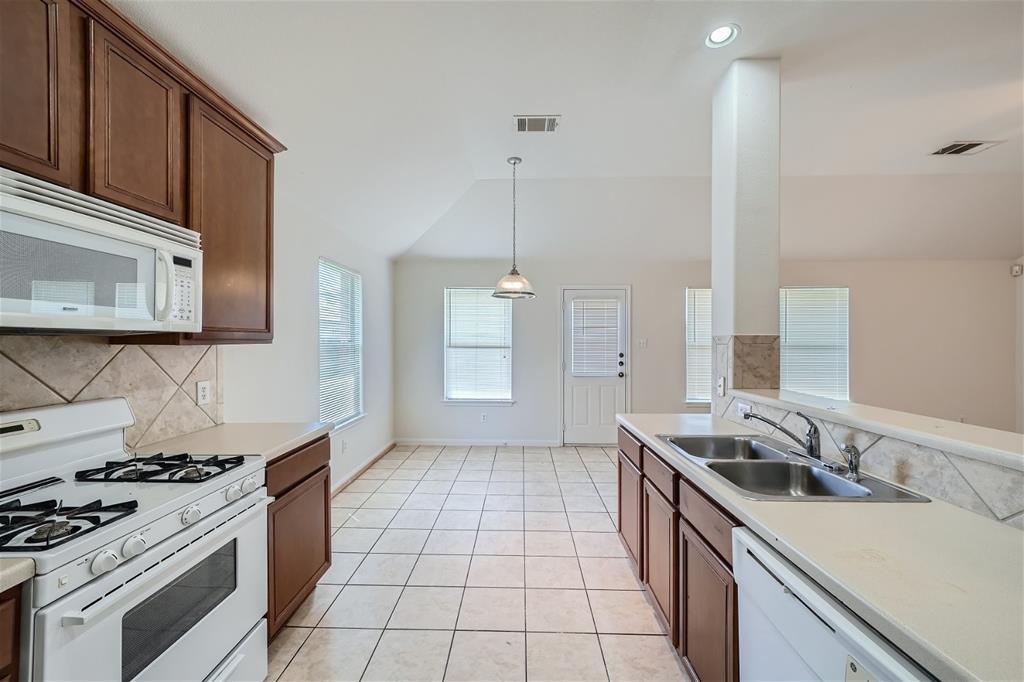 1508 Augusta Bend Dr, Hutto, TX 78634