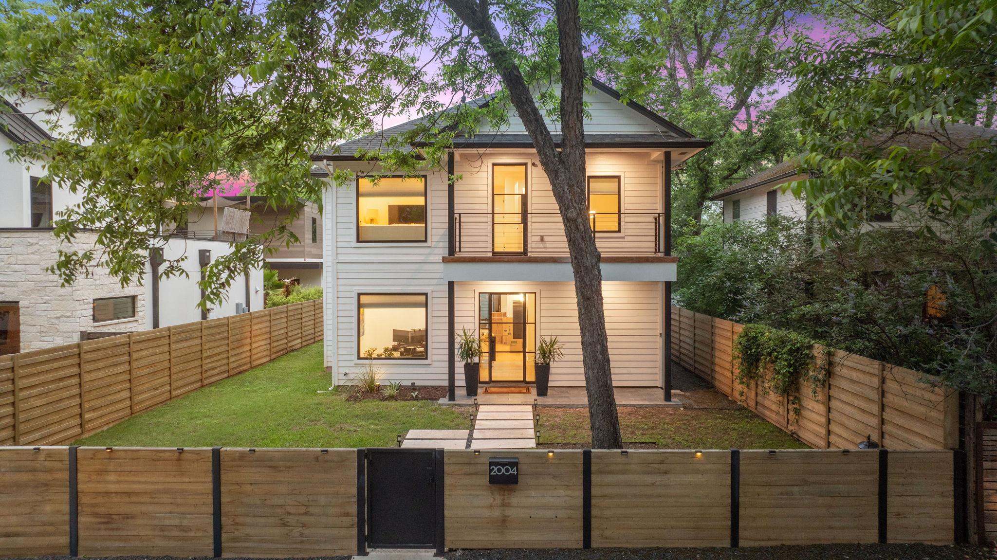 2004 Riverview St, Austin, TX 78702