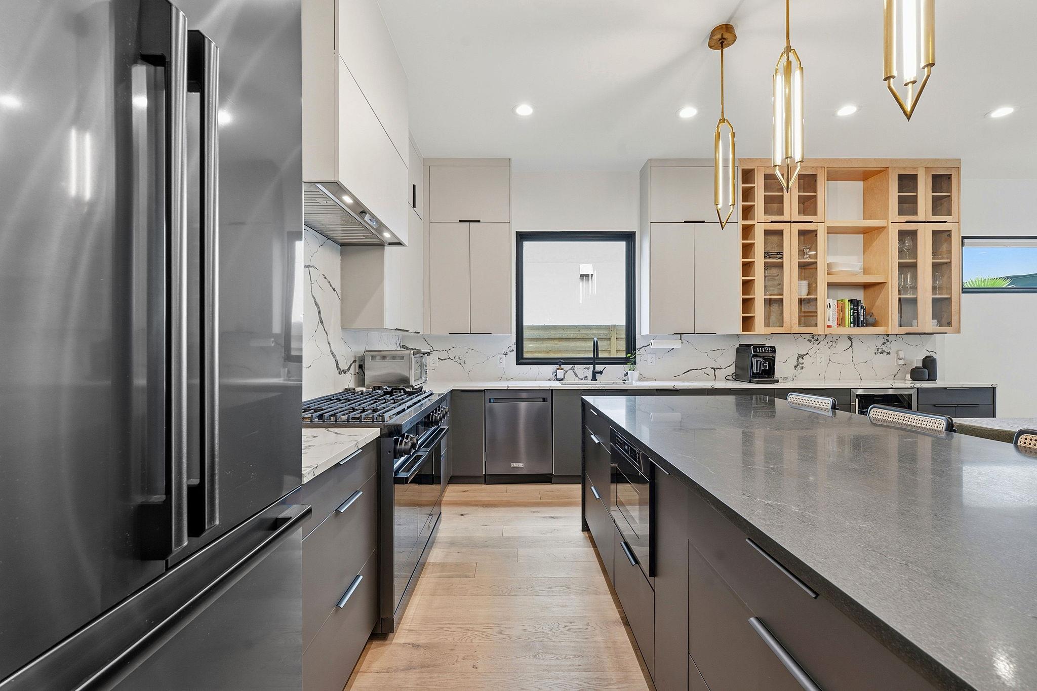 2004 Riverview St, Austin, TX 78702