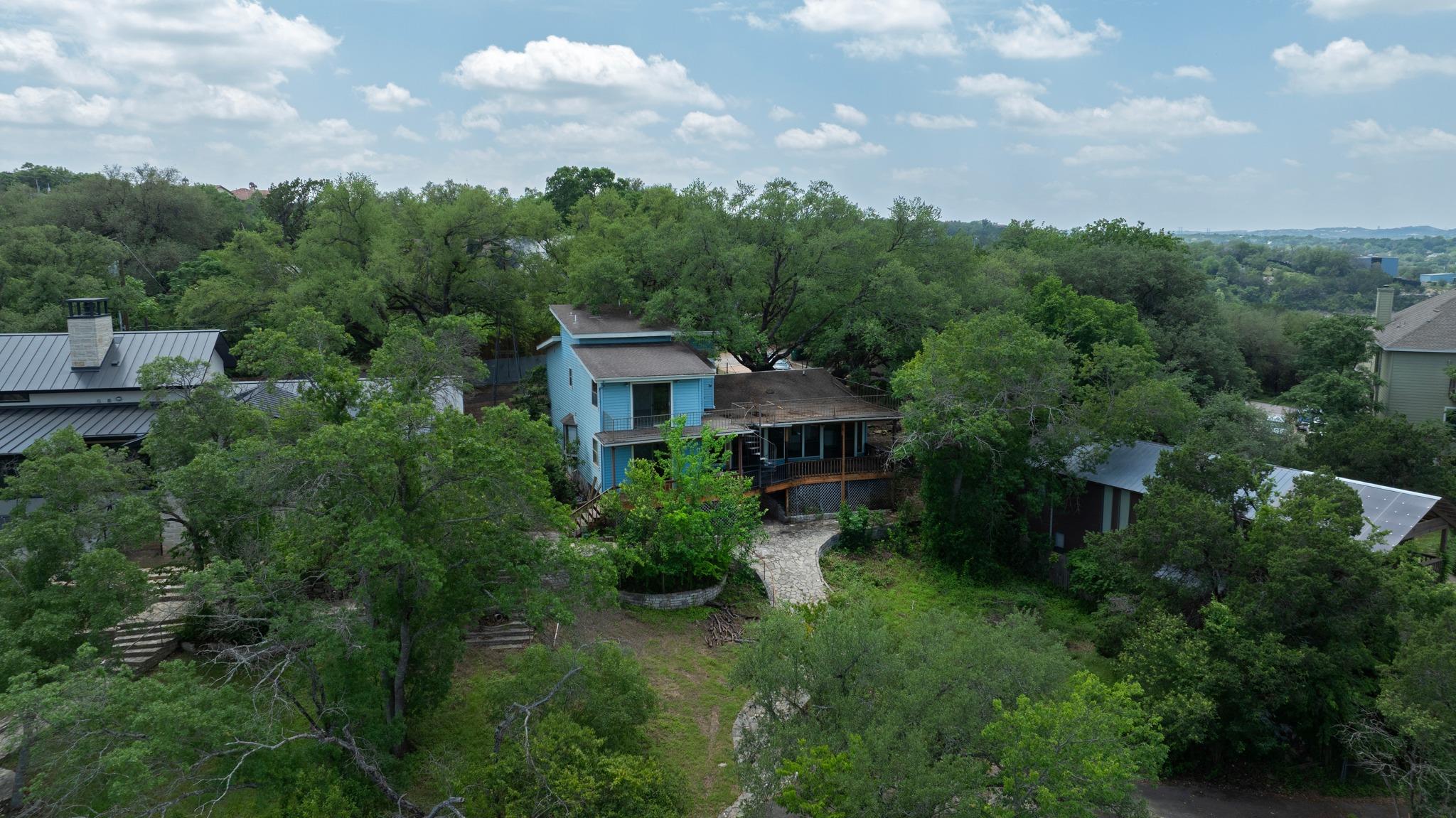 1004 Linscomb Dr, Austin, TX 78734
