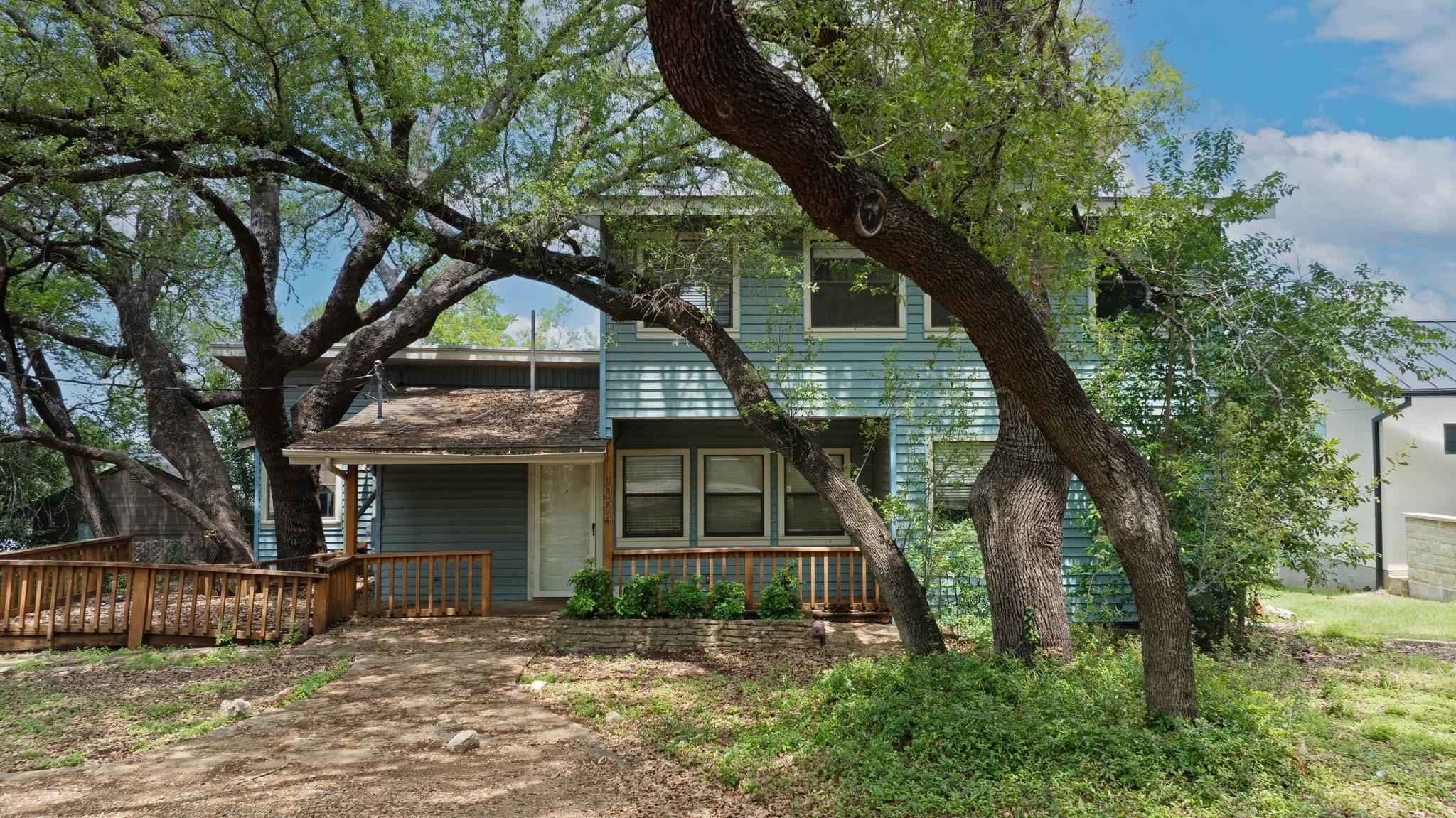 1004 Linscomb Dr, Austin, TX 78734