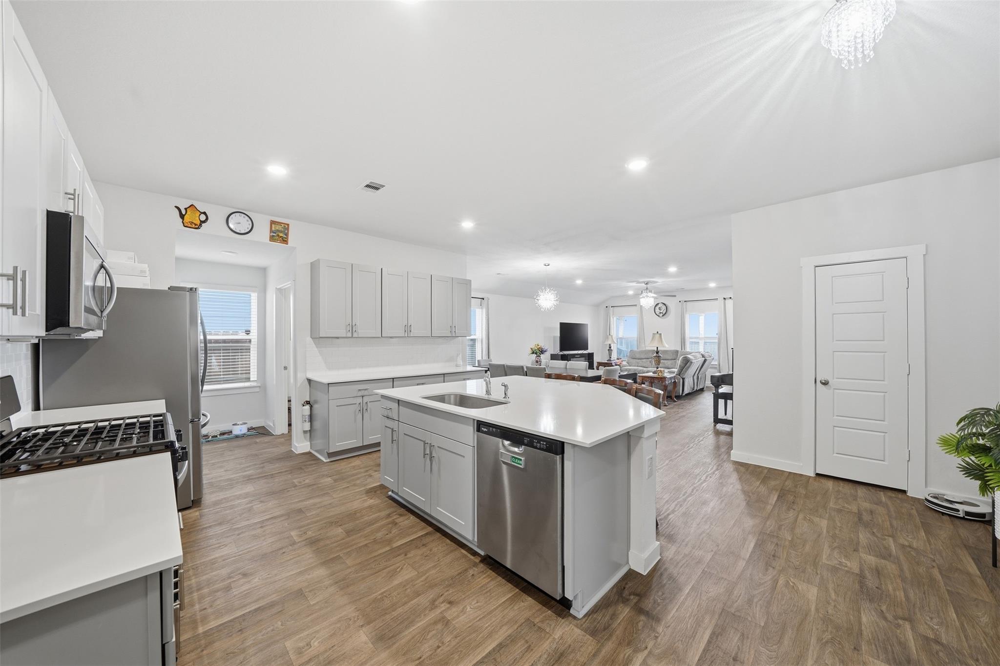 318 Merriman Rd, San Marcos, TX 78666