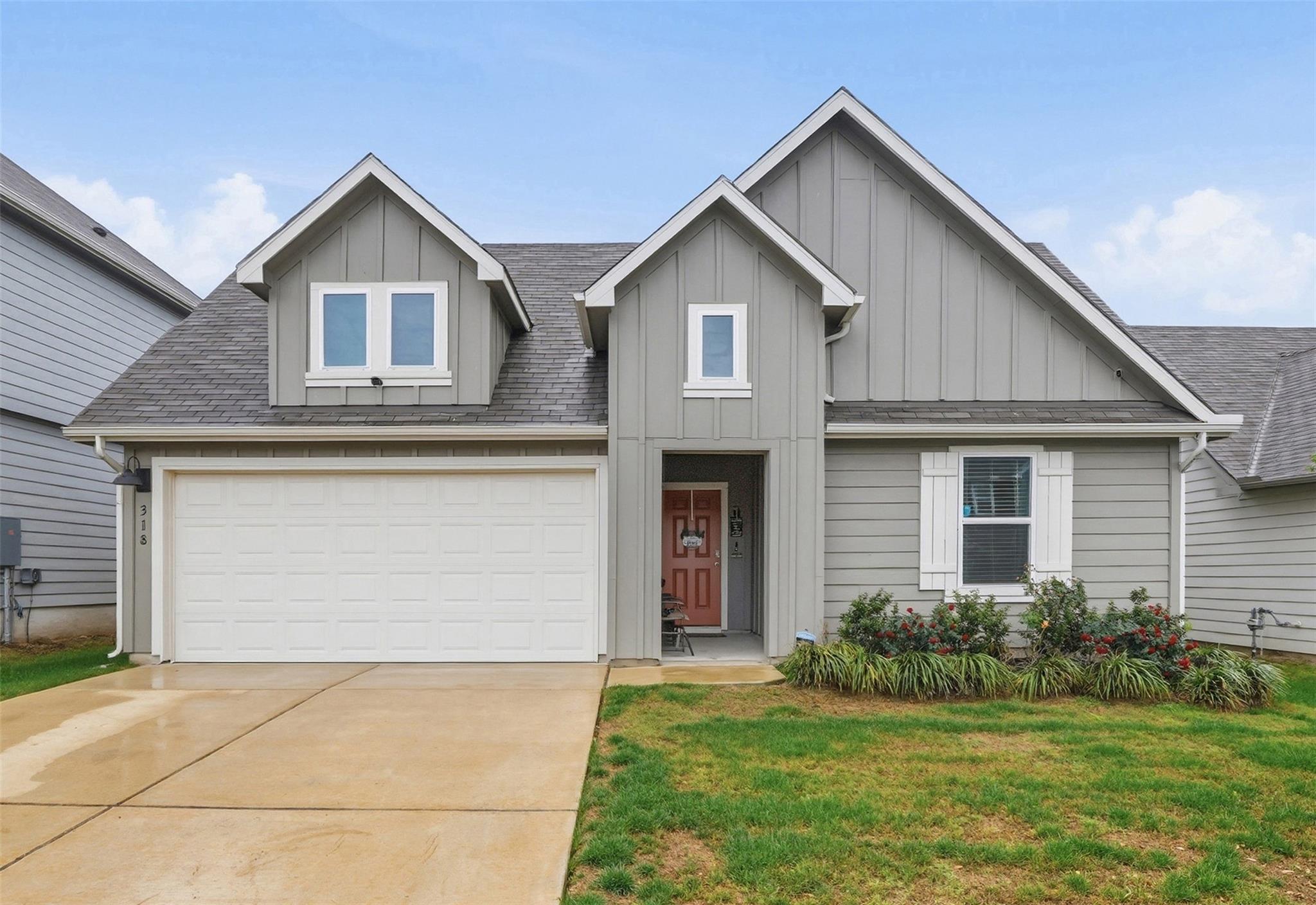 318 Merriman Rd, San Marcos, TX 78666