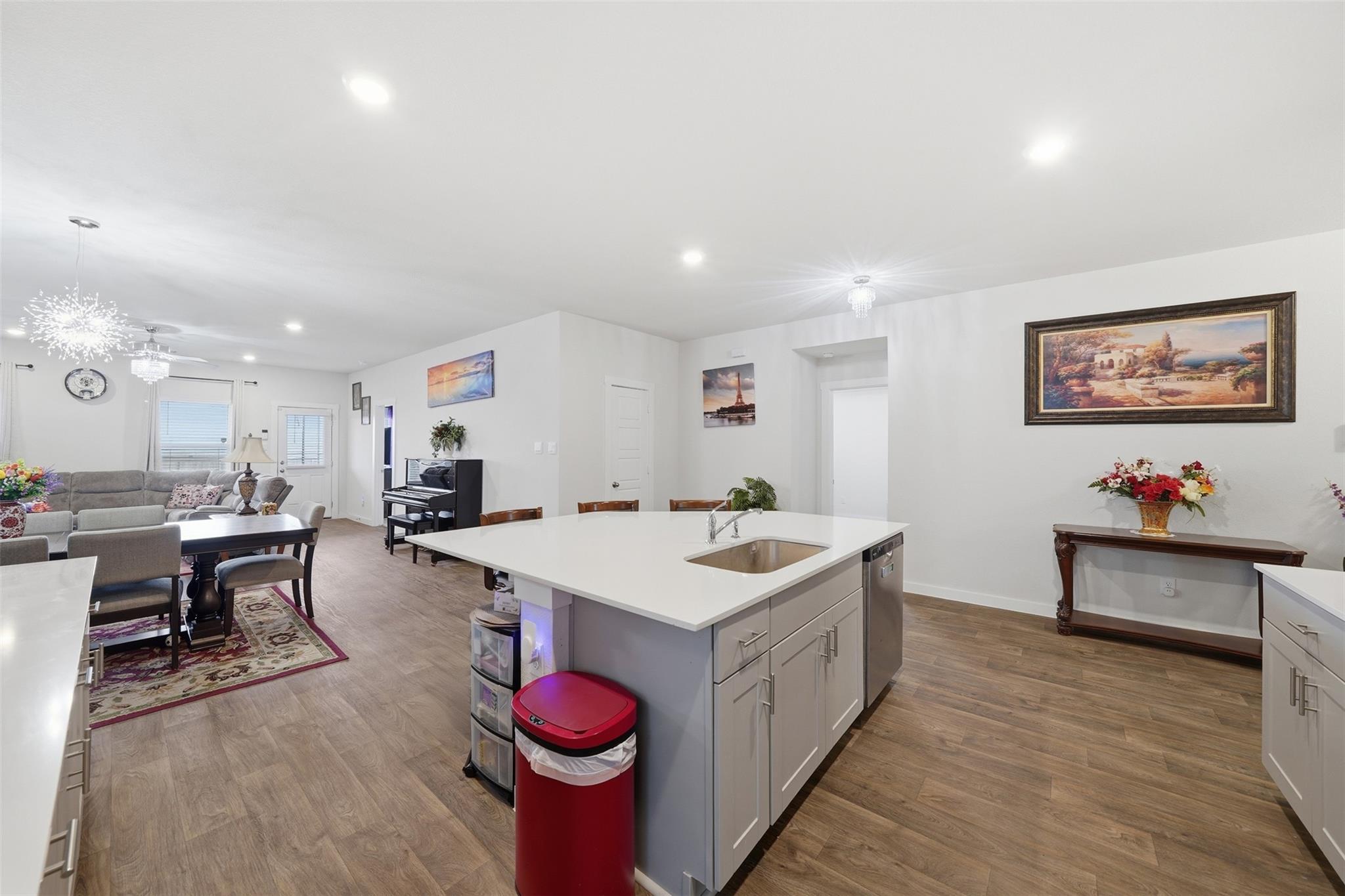 318 Merriman Rd, San Marcos, TX 78666