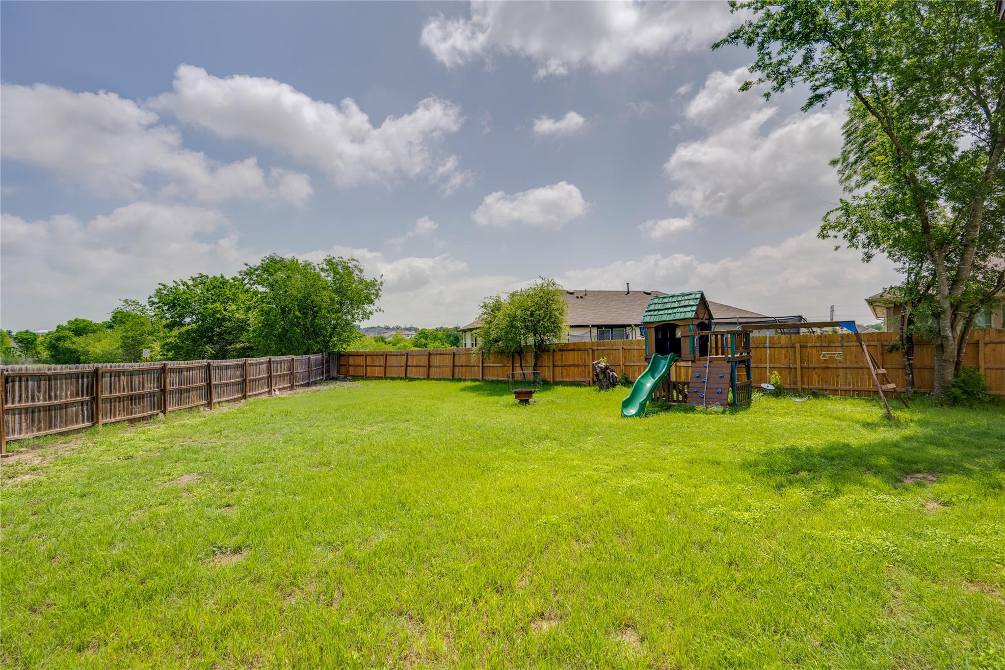 348 Spillway Dr, Kyle, TX 78640