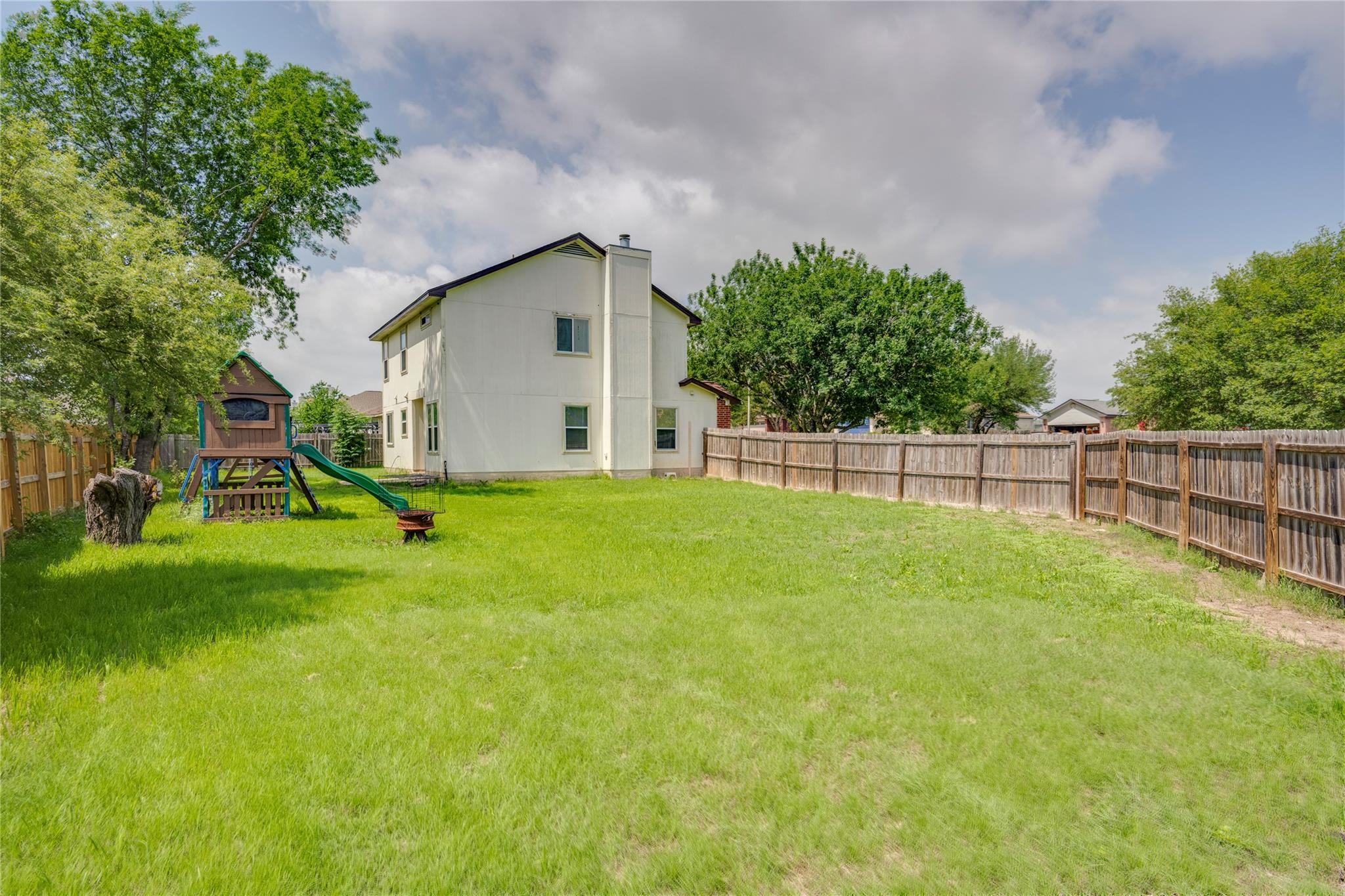 348 Spillway Dr, Kyle, TX 78640