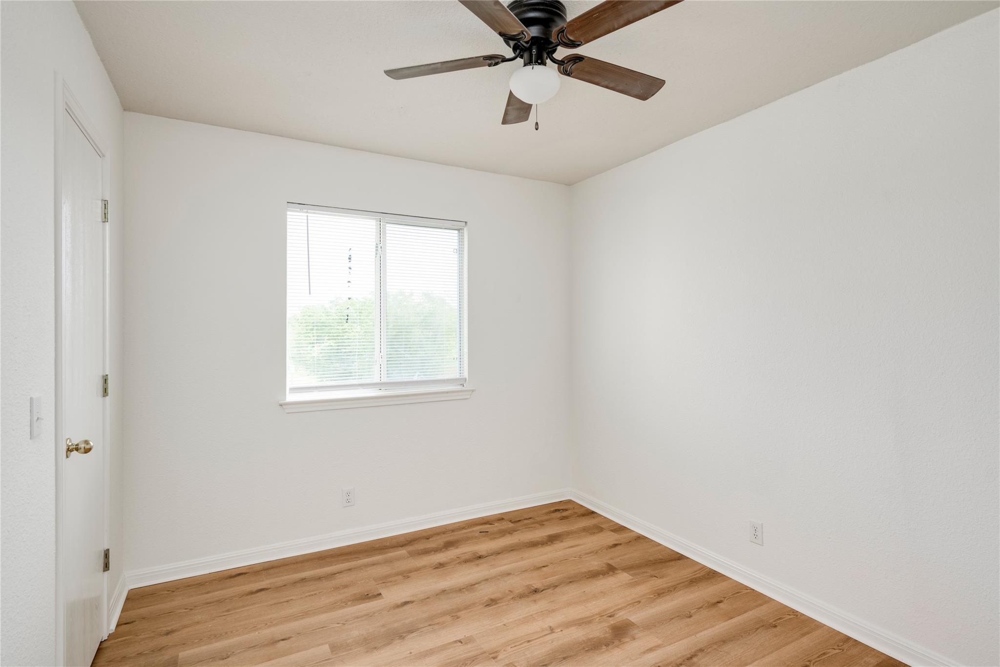 348 Spillway Dr, Kyle, TX 78640