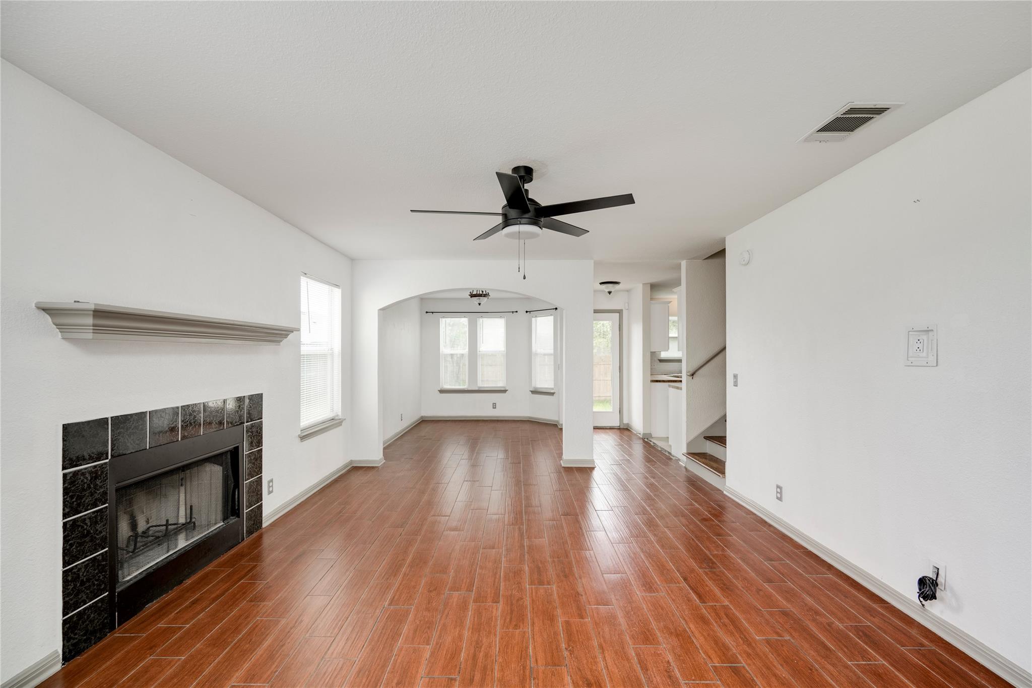 348 Spillway Dr, Kyle, TX 78640