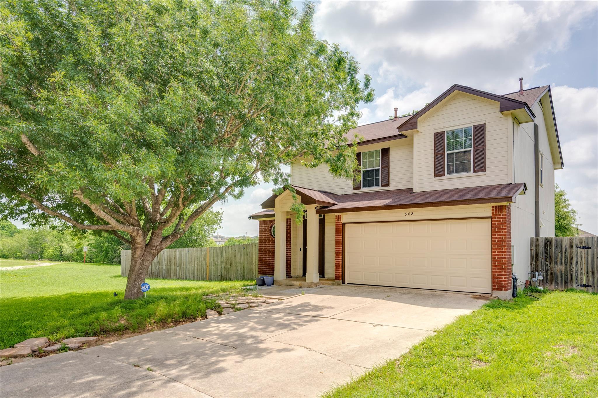 348 Spillway Dr, Kyle, TX 78640