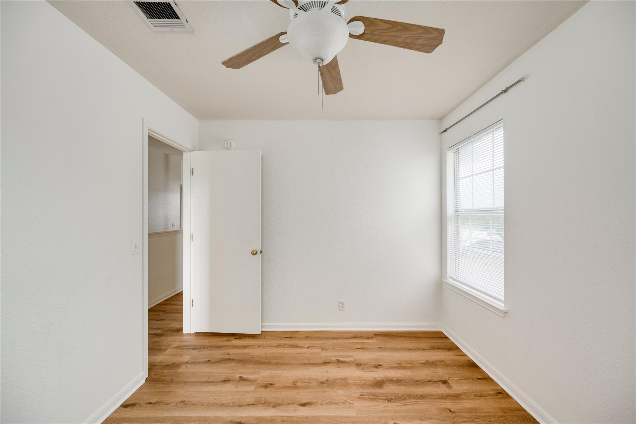 348 Spillway Dr, Kyle, TX 78640